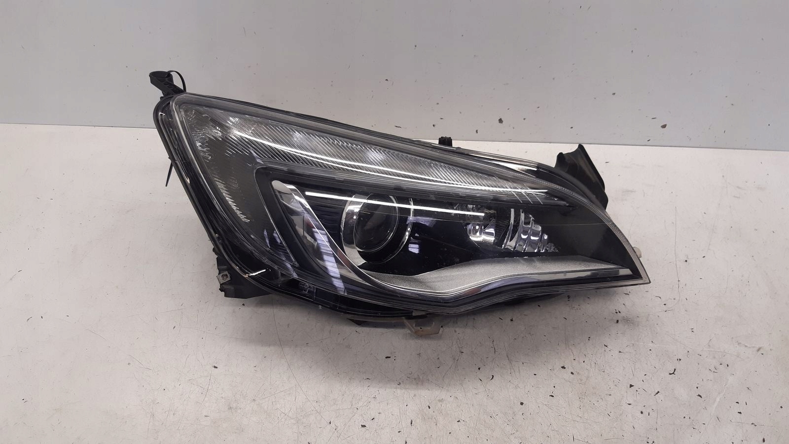 light front front right bixenon Opel Astra J kombi 1,4T