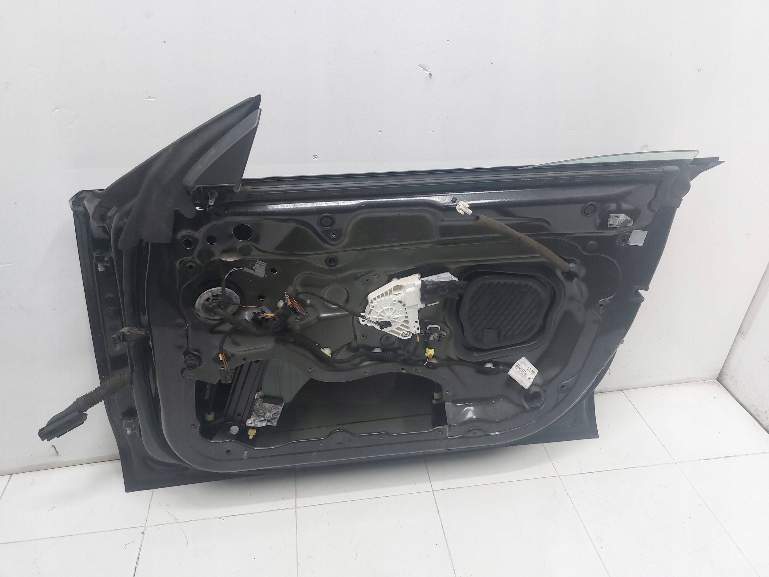 AUDI A7 S7 4G 10-17r door right front complete