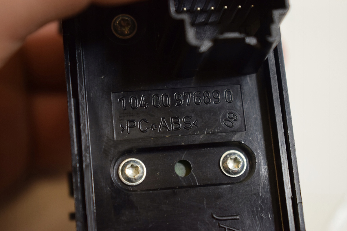 PANEL luci del cofano JAGUAR XF DX23 11654 AA