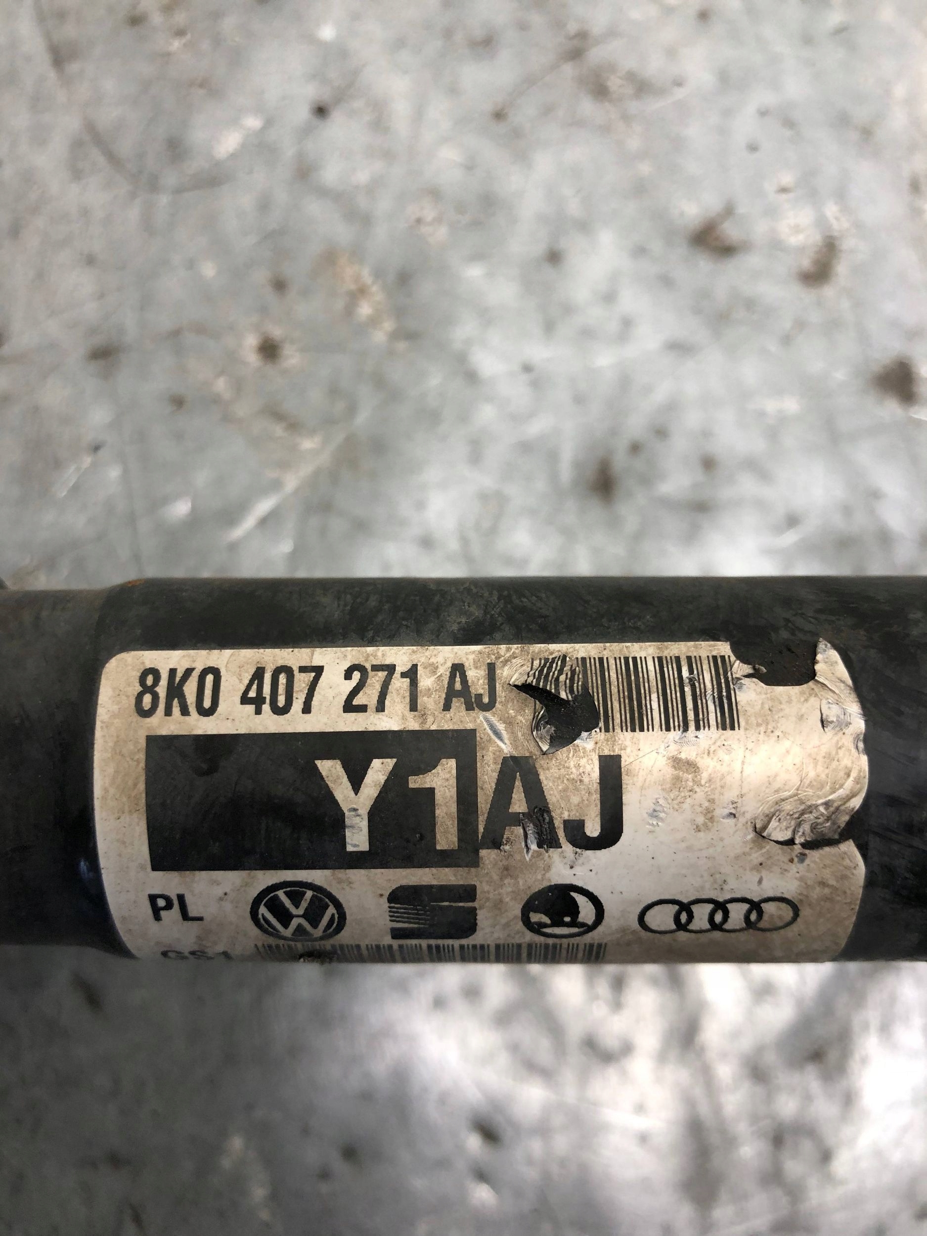 semi-axis front left/right AUDI A4 B8 LIFT sedan 8K0407271AJ