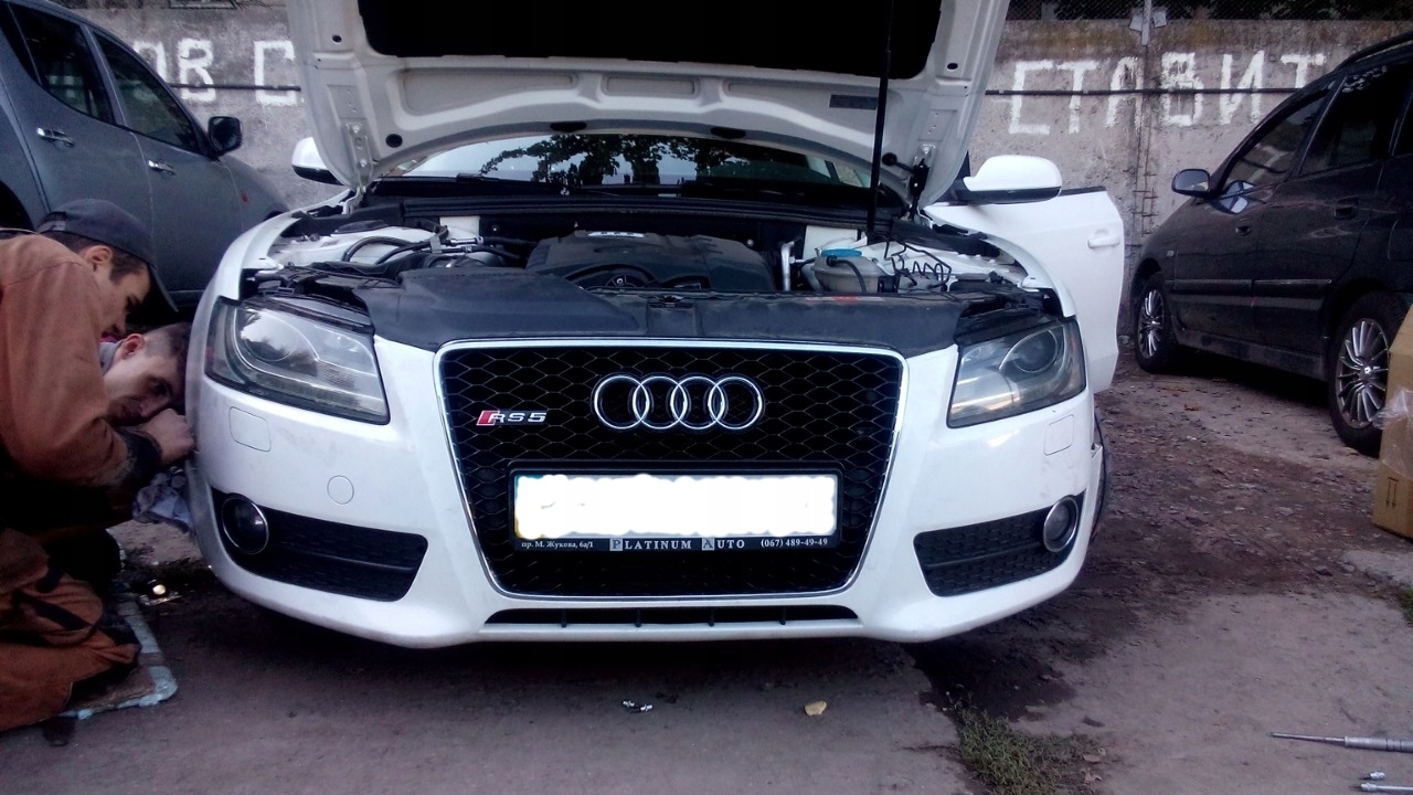 Grill atrapa Audi A5 wzor RS5 2008-2012 Chrome