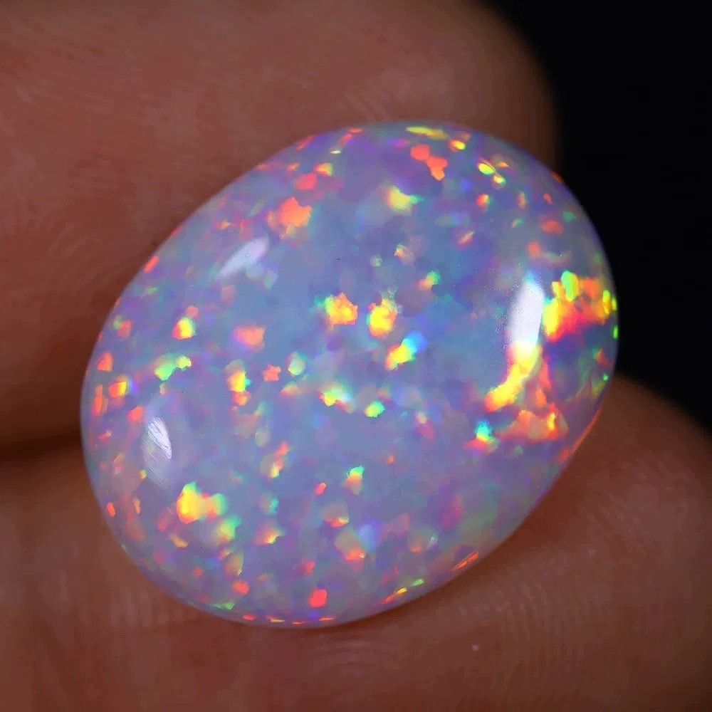 Přírodní opál 6.52 ct Kabošon Etiopie certifikát Wbd