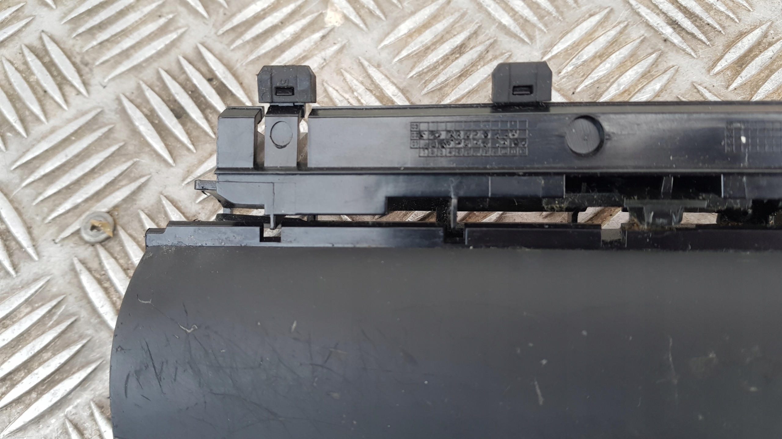 AUDI A4 B6 ashtray passenger compartment 8e0857951f