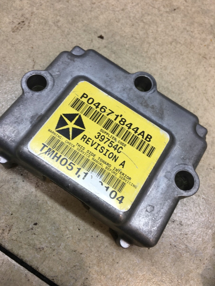 Crashsensor Drucksensor PT CRUISER P04671844AB