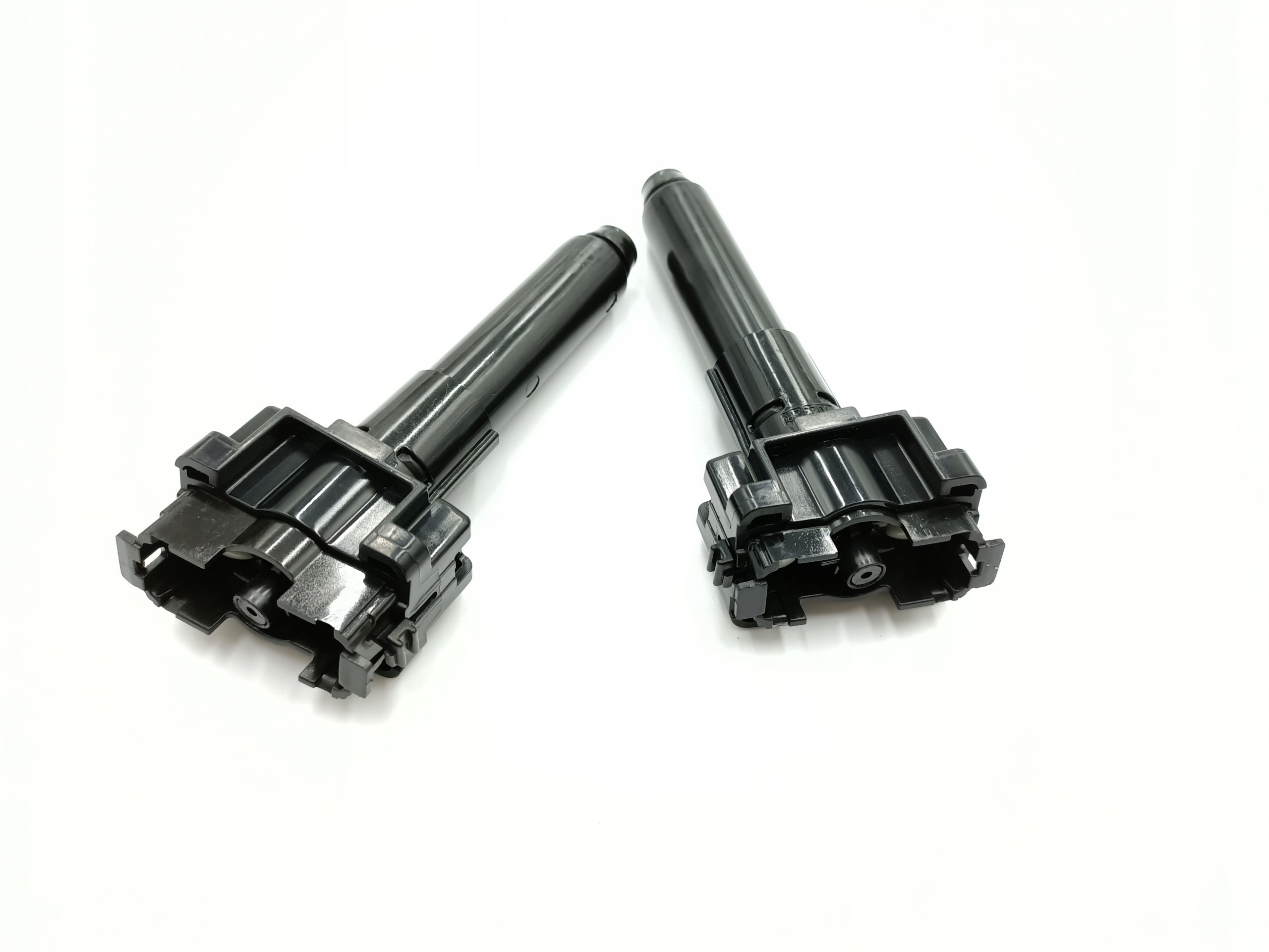 NOWY SPRYSKIWACZ LAMPY TOYOTA PRADO 150 OD 2013 Installation side left
