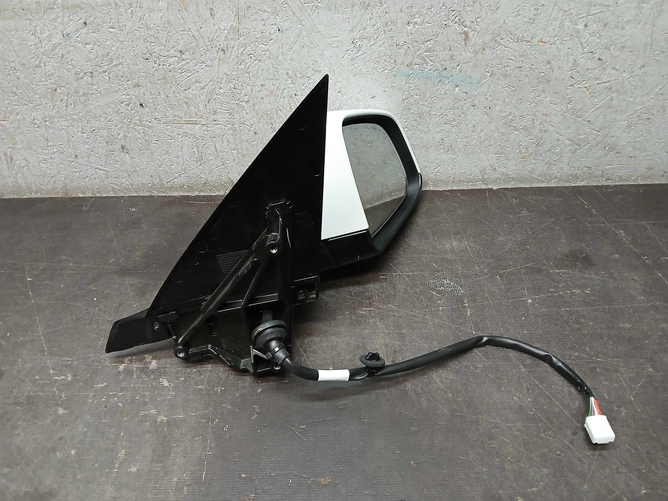 mirror right TESLA Y 11PIN 1609791-00-D