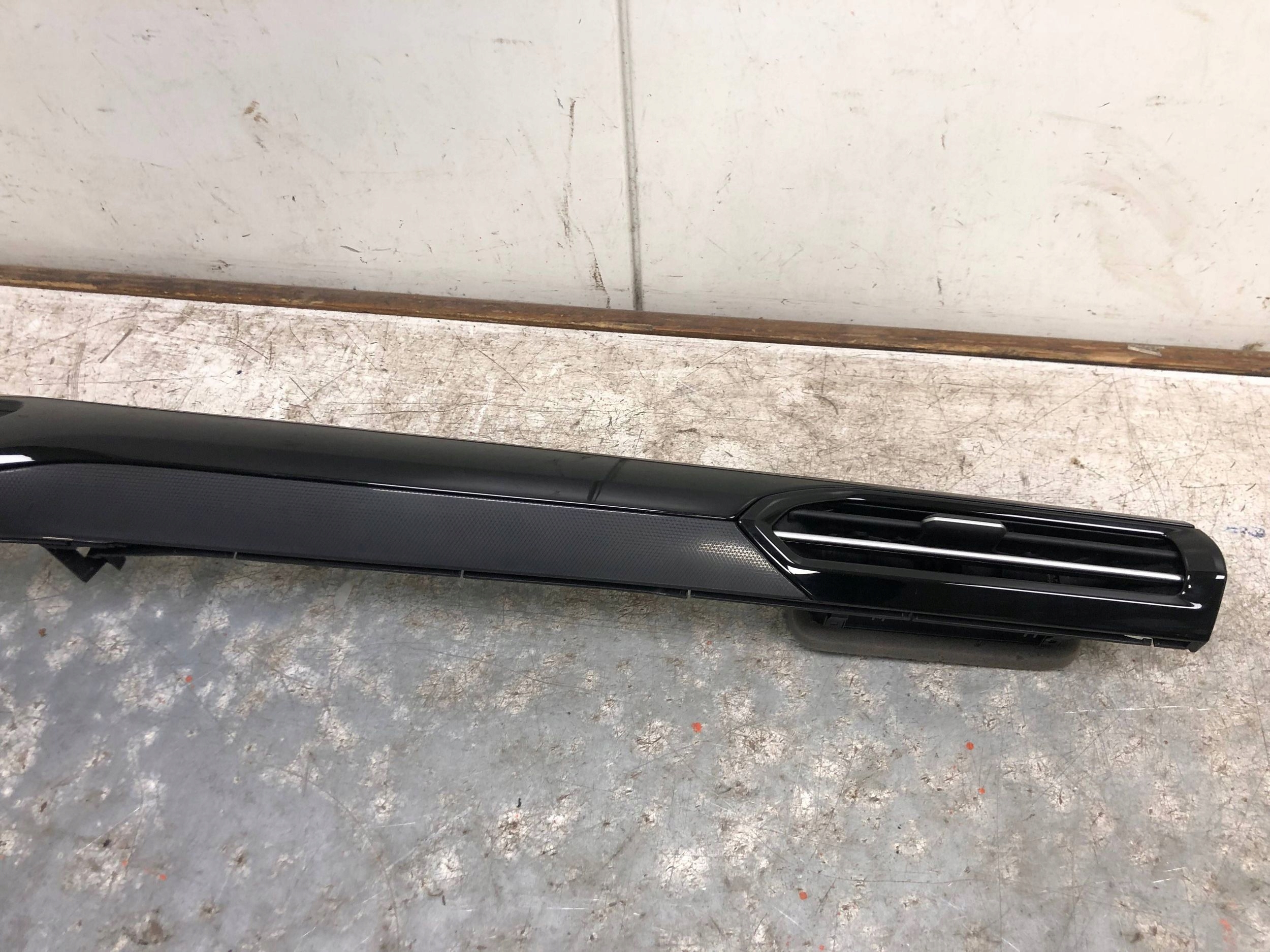 Moulage DEKOR Console VW ID4 ID.4 11B858416AA