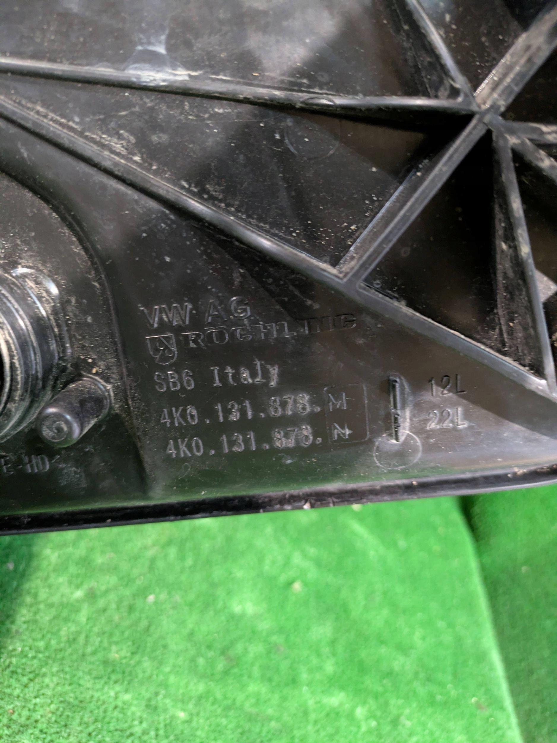 Behälter ADBLUE Pumpe AUDI A6 C8