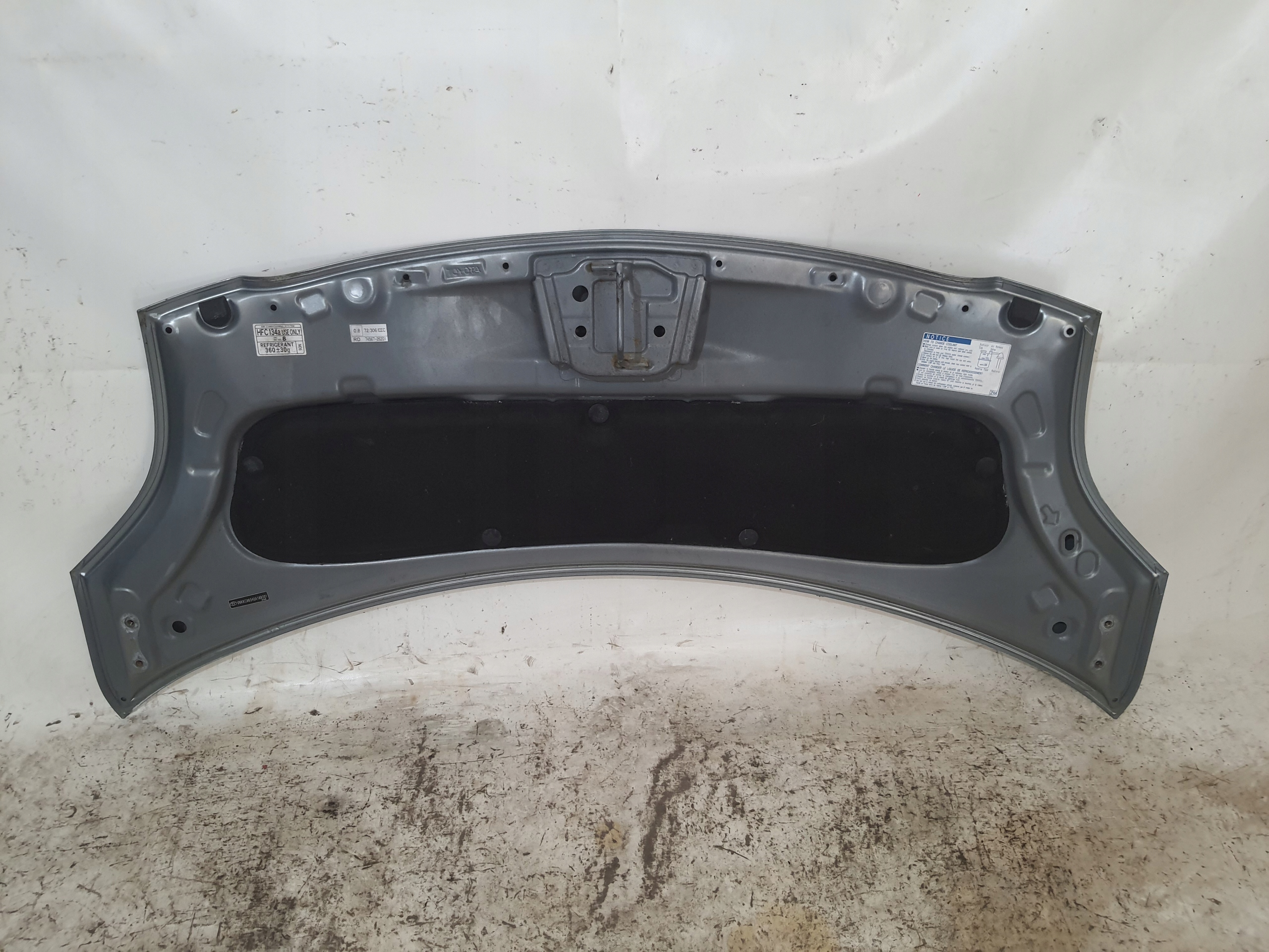 TOYOTA YARIS II 06-11 1F8 Capot