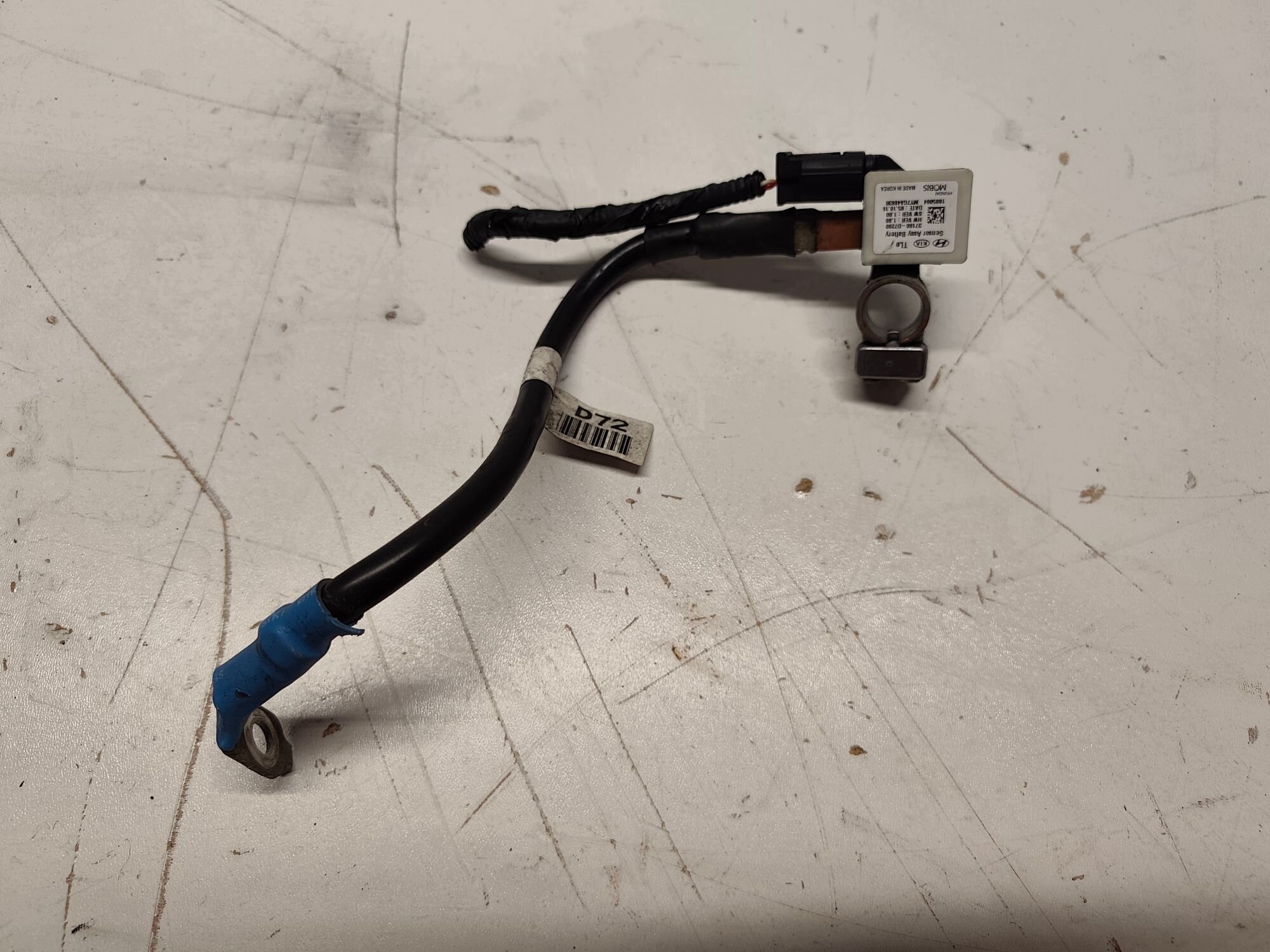 HYUNDAI TUCSON II Batteriemanagement Sensor 37180-D7200 2.0 CRDI 15-20