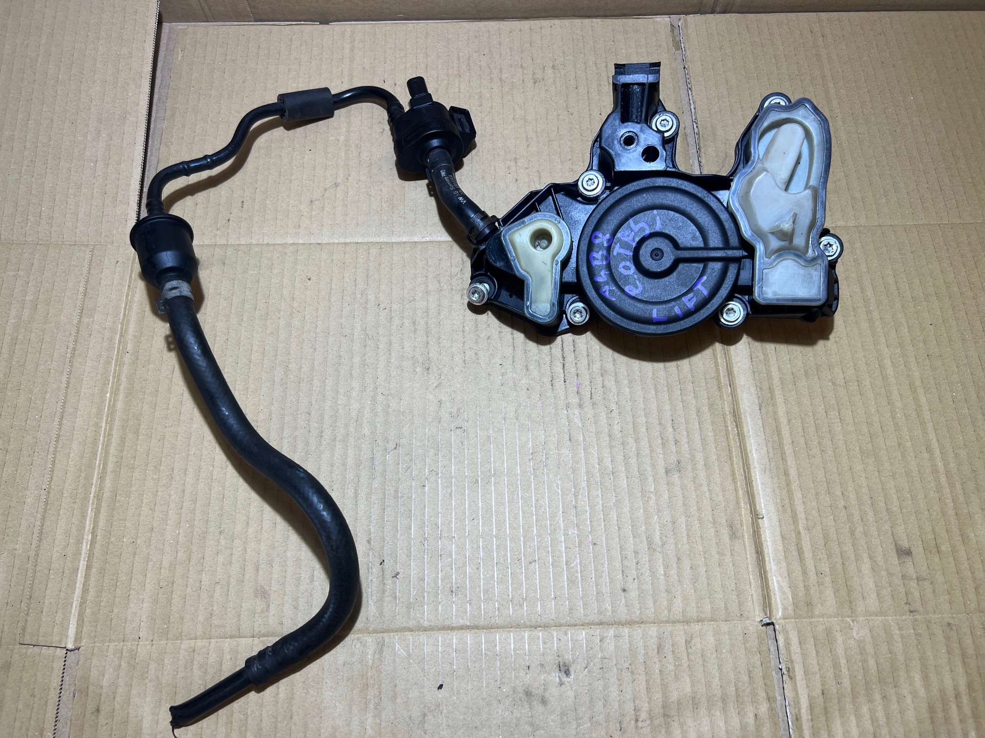 AUDI A4 B8 A5 Q5 A6 2.0 TFSI ODMA SEPARATOR olaj