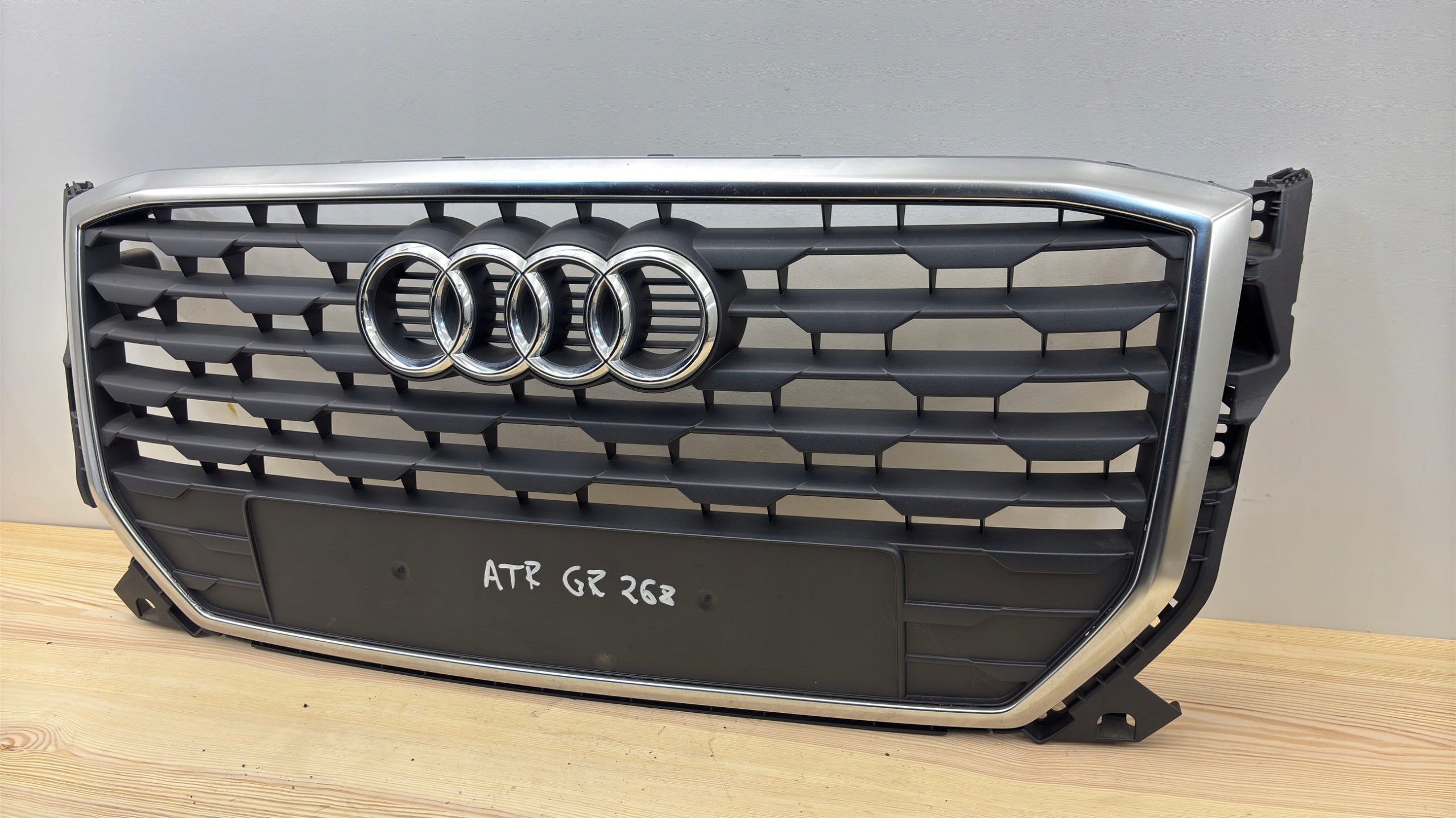 Audi Q2 Kühlergrill FRONTGRILL Kühlergitter 81A8536510G - Thumbnail 2