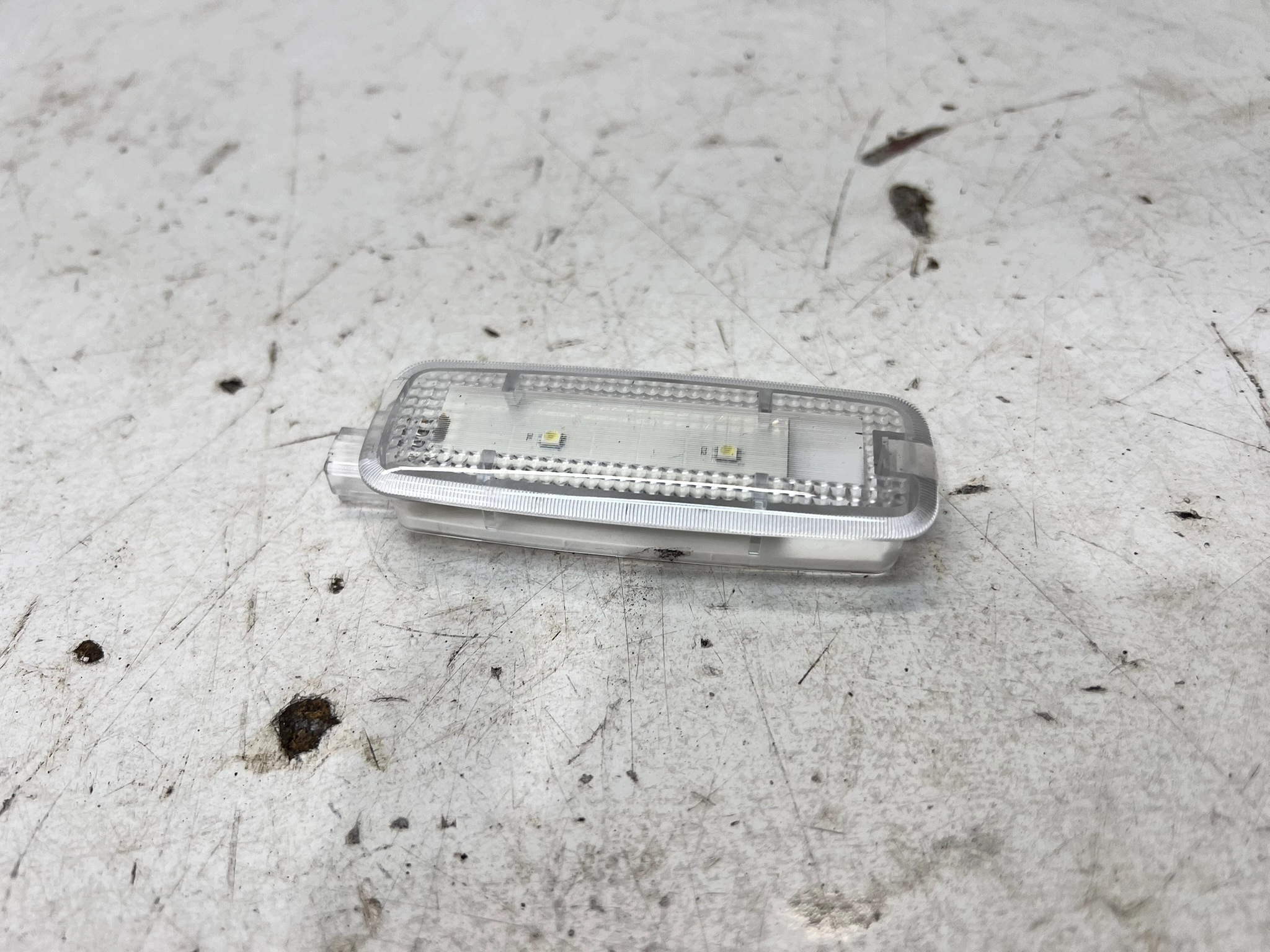 light OSWIETLENIE cabs AUDI TT 8J A5 8F CABRIO 8J0947105