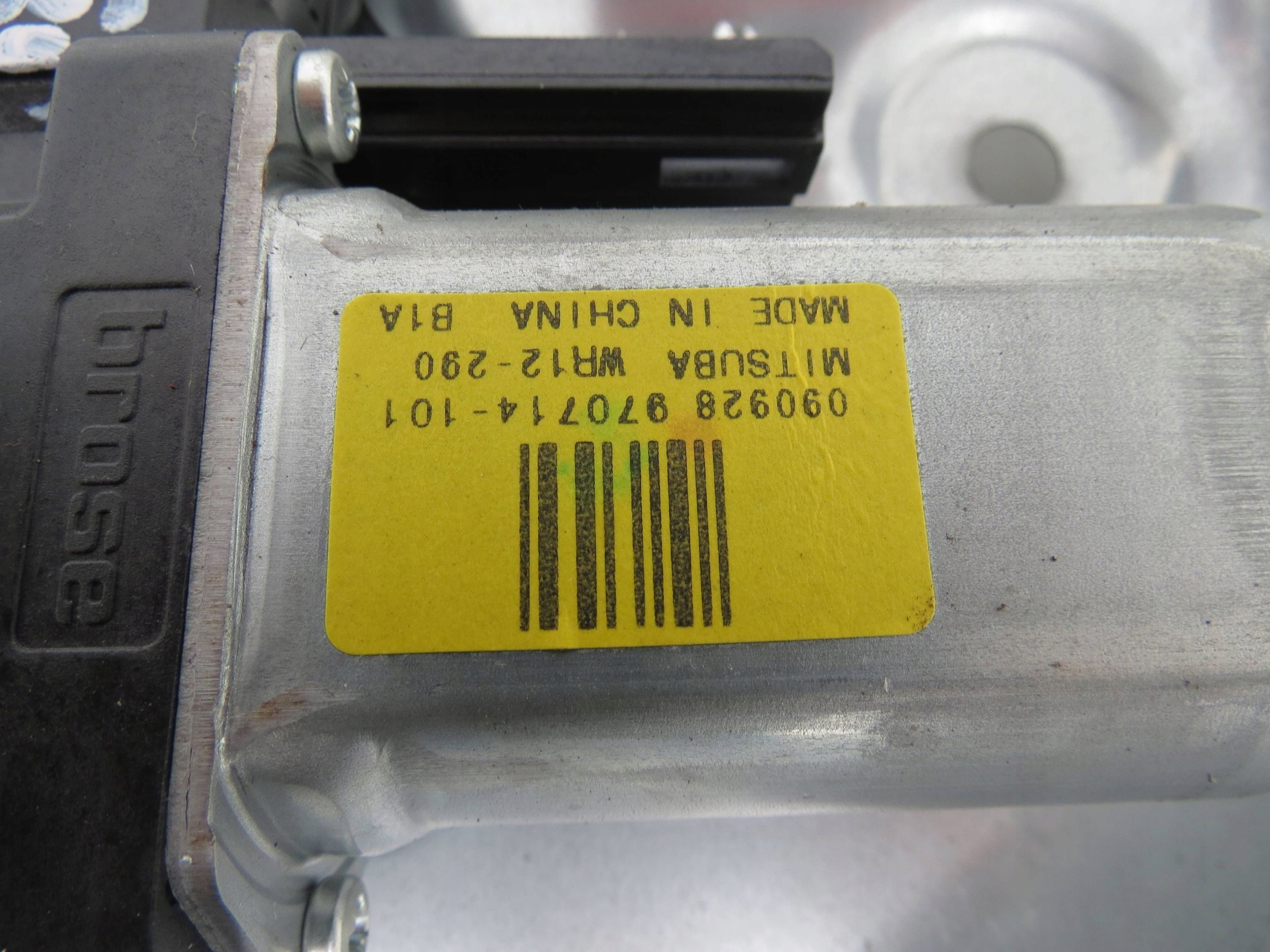 window regulator right front VOLVO V70 lll 3.2 B R6 243 KM 07-16r 30661066