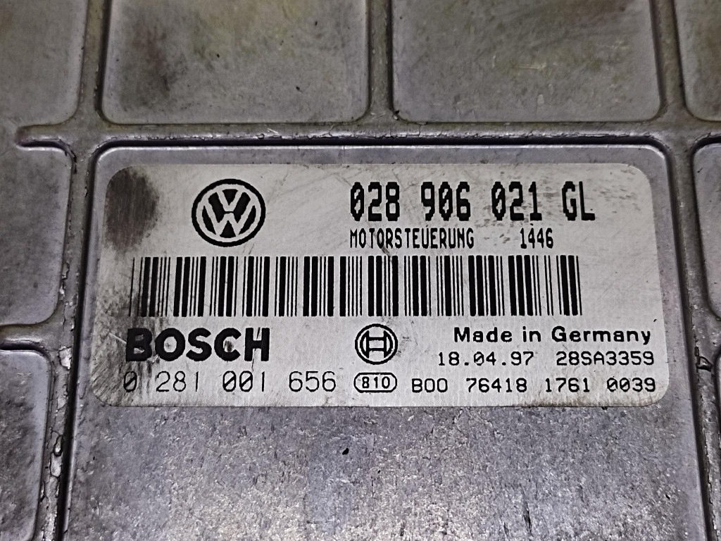 VW PASSAT B5 control unit of the engine 0281001656