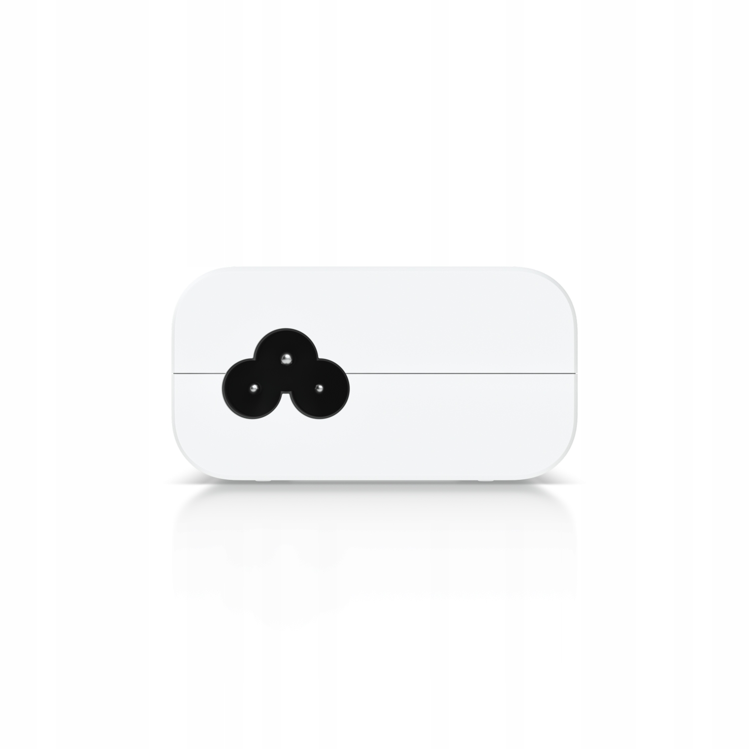 Ubiquiti UACC-PoE+-2.5G 30W of PoE+ adapter for UniFi PoE+ devices, reduce dependency on PoE switch power, and provide a Multi-Gigabit LAN connection — 7
