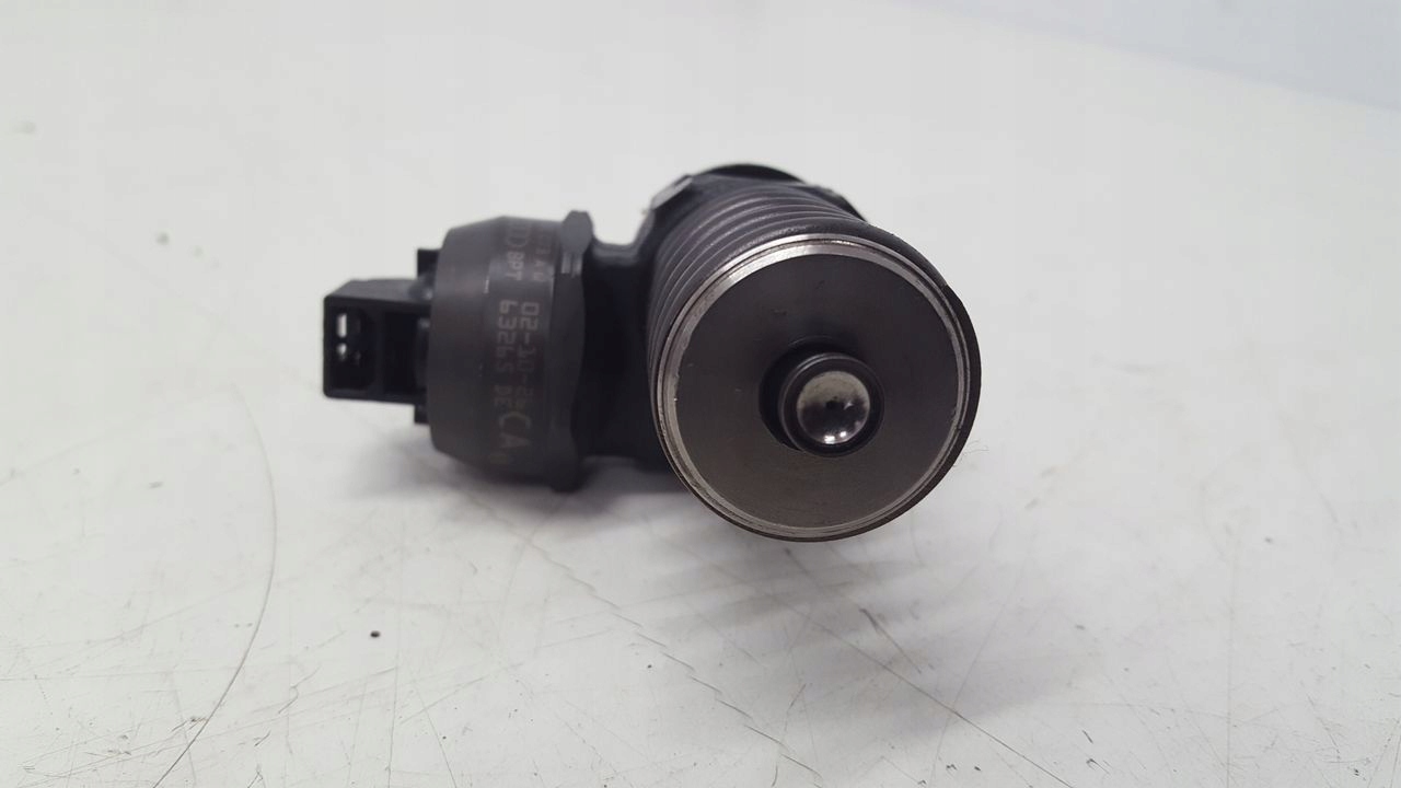 Pumpedüse 038130073AQ