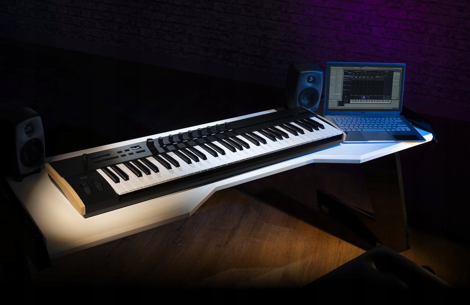 KORG KEYSTAGE 61 - KLAWIATURA STERUJĄCA USB NOWOŚĆ! Liczba klawiszy 61