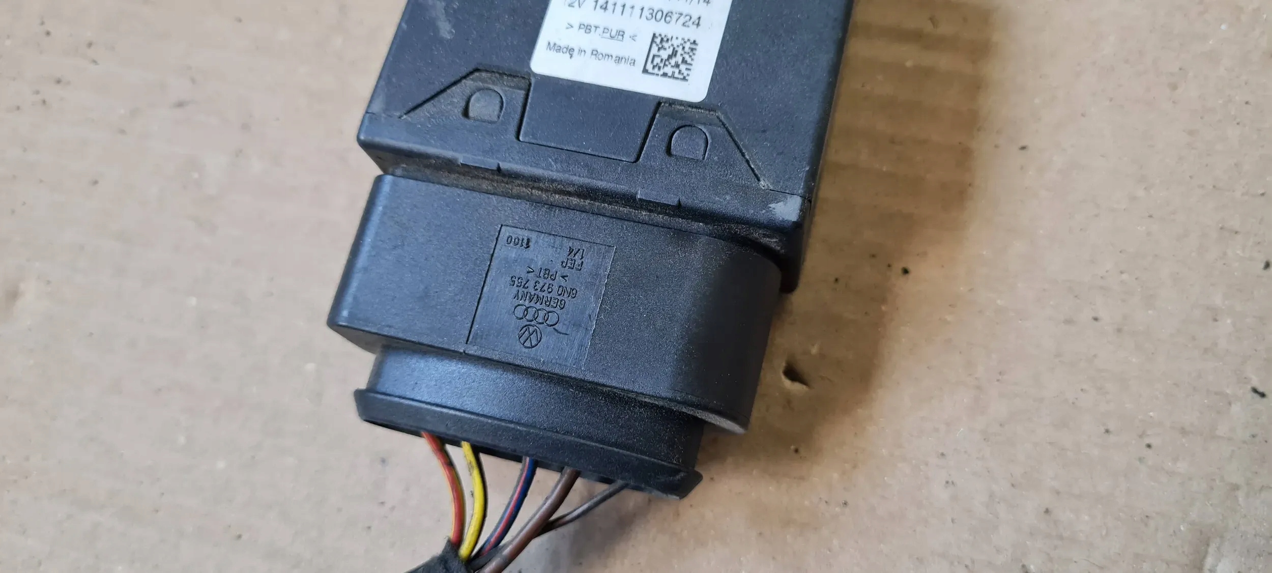 S3 8V Berline A3 Module Unité de contrôle POMPY Carburant 5Q0906093B