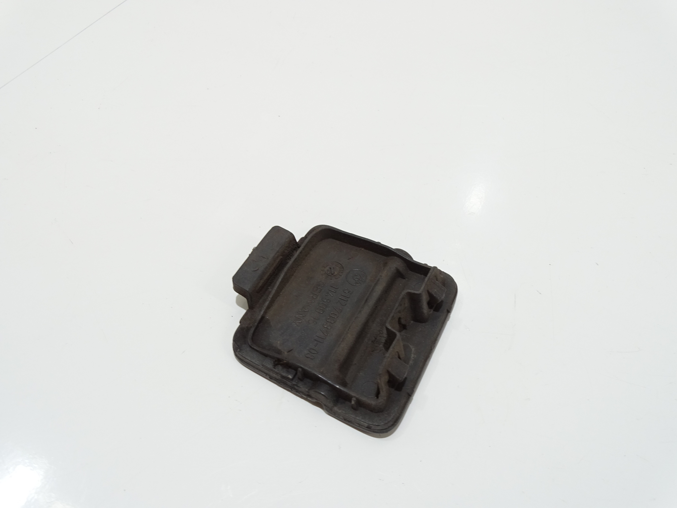 Abschleppöse der Stoßstange heck BMW E60 PRE LCI 7033711 (4817611)