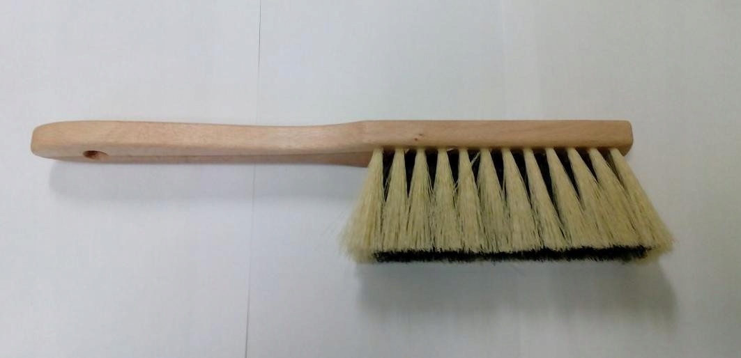 

Zmiotka ręczna drewniana ostylowana