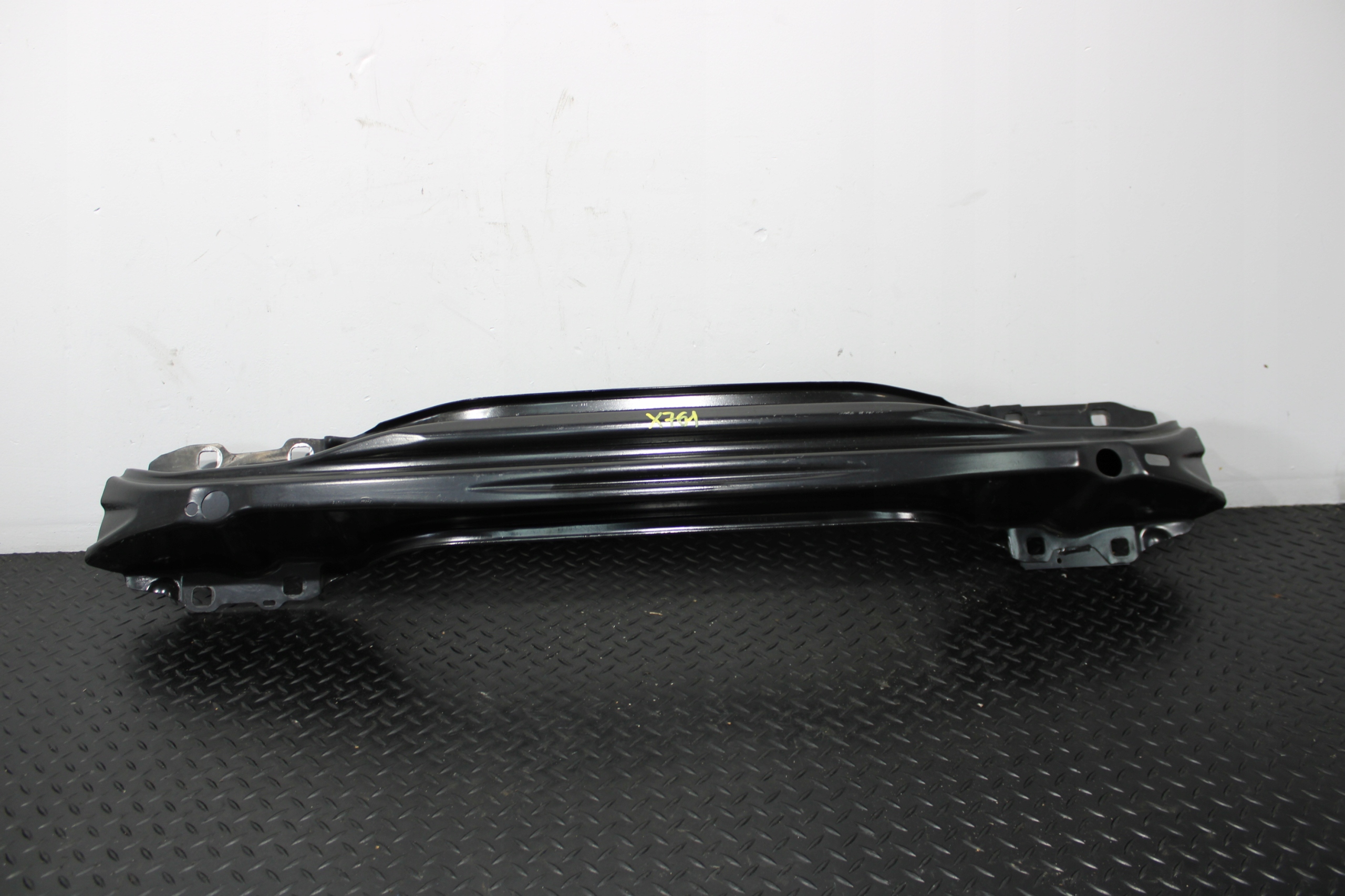 sider pillar below bumper rear part JAGUAR F-PACE X761