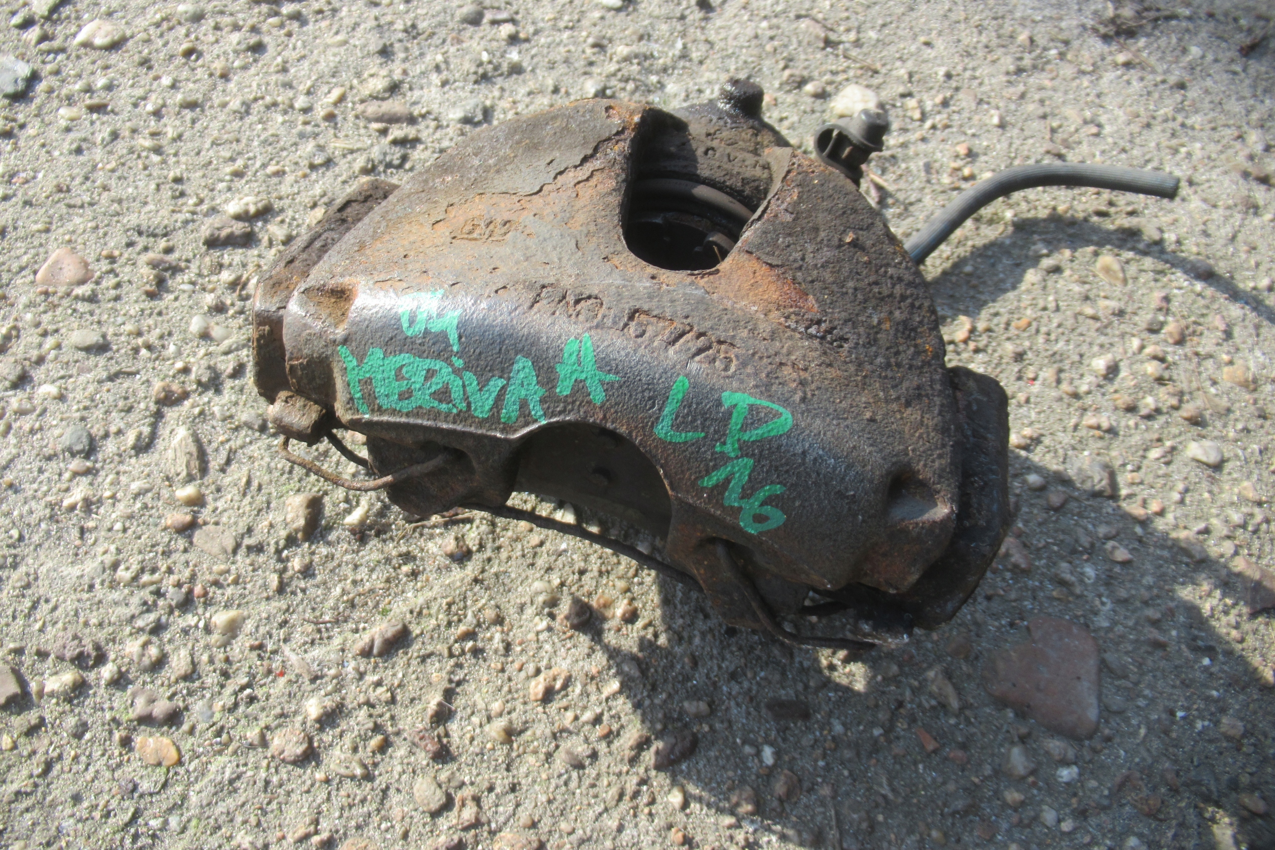 OPEL MERIVA A 1.6 04R caliper left front