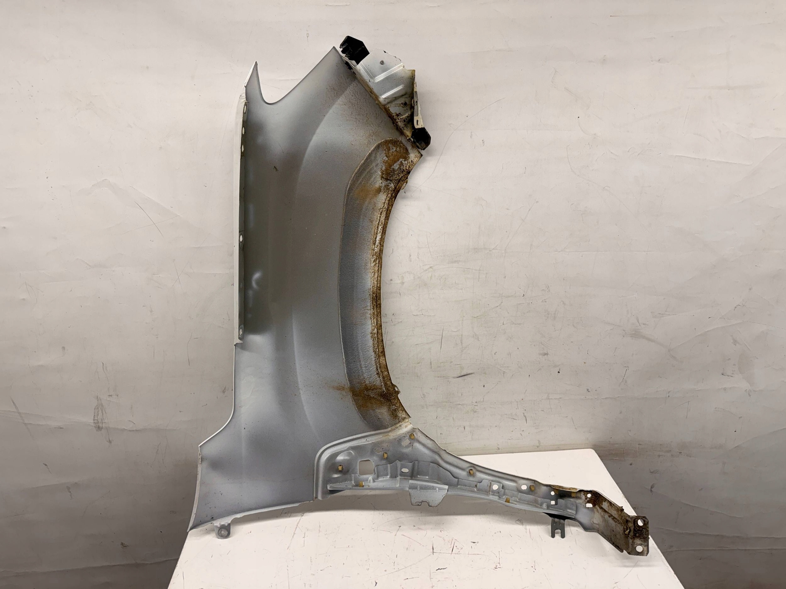Dacia Duster II fender left front front DV369