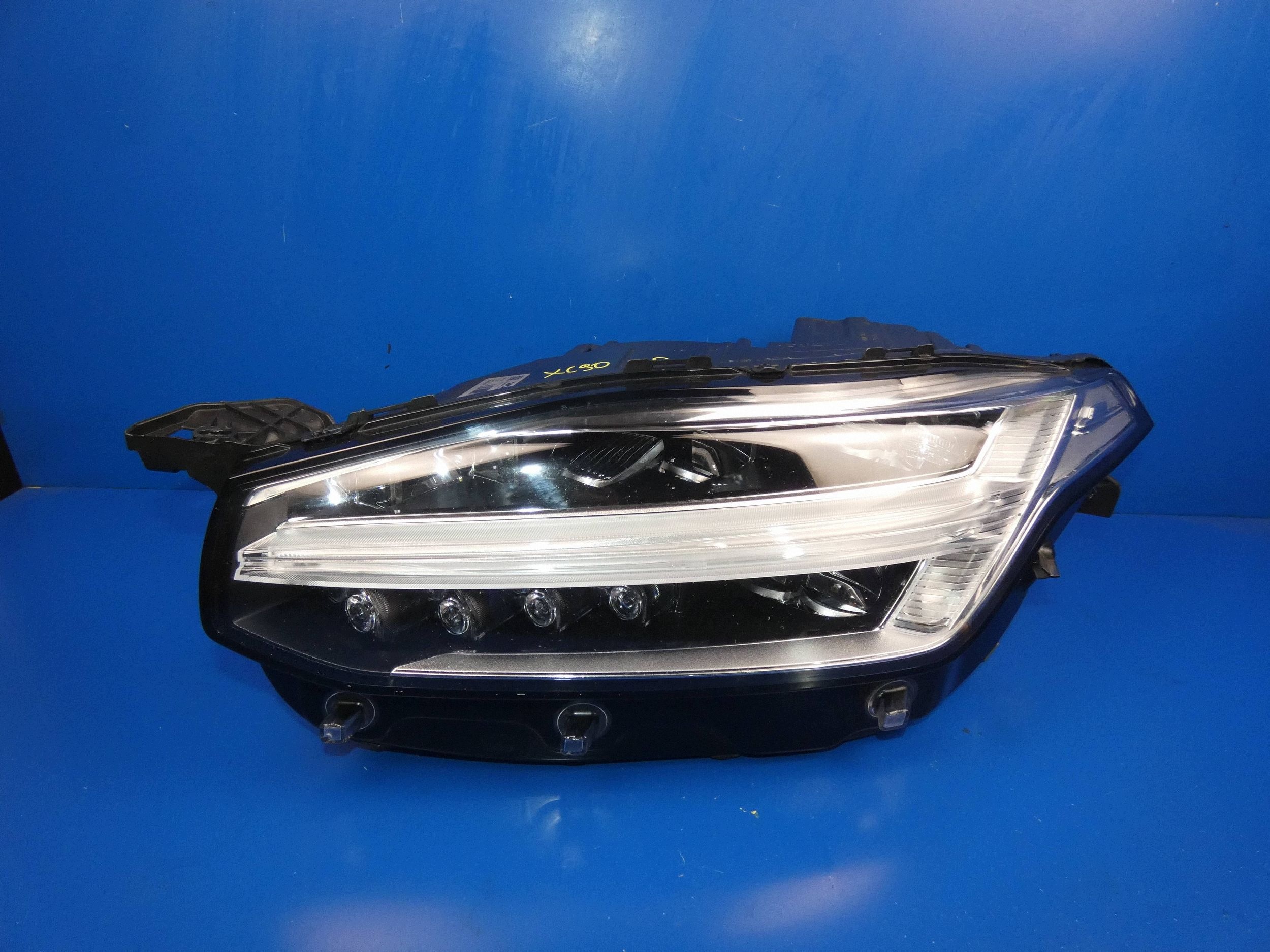VOLVO XC90 II light LED left front - WERSJA ANGIELSKA