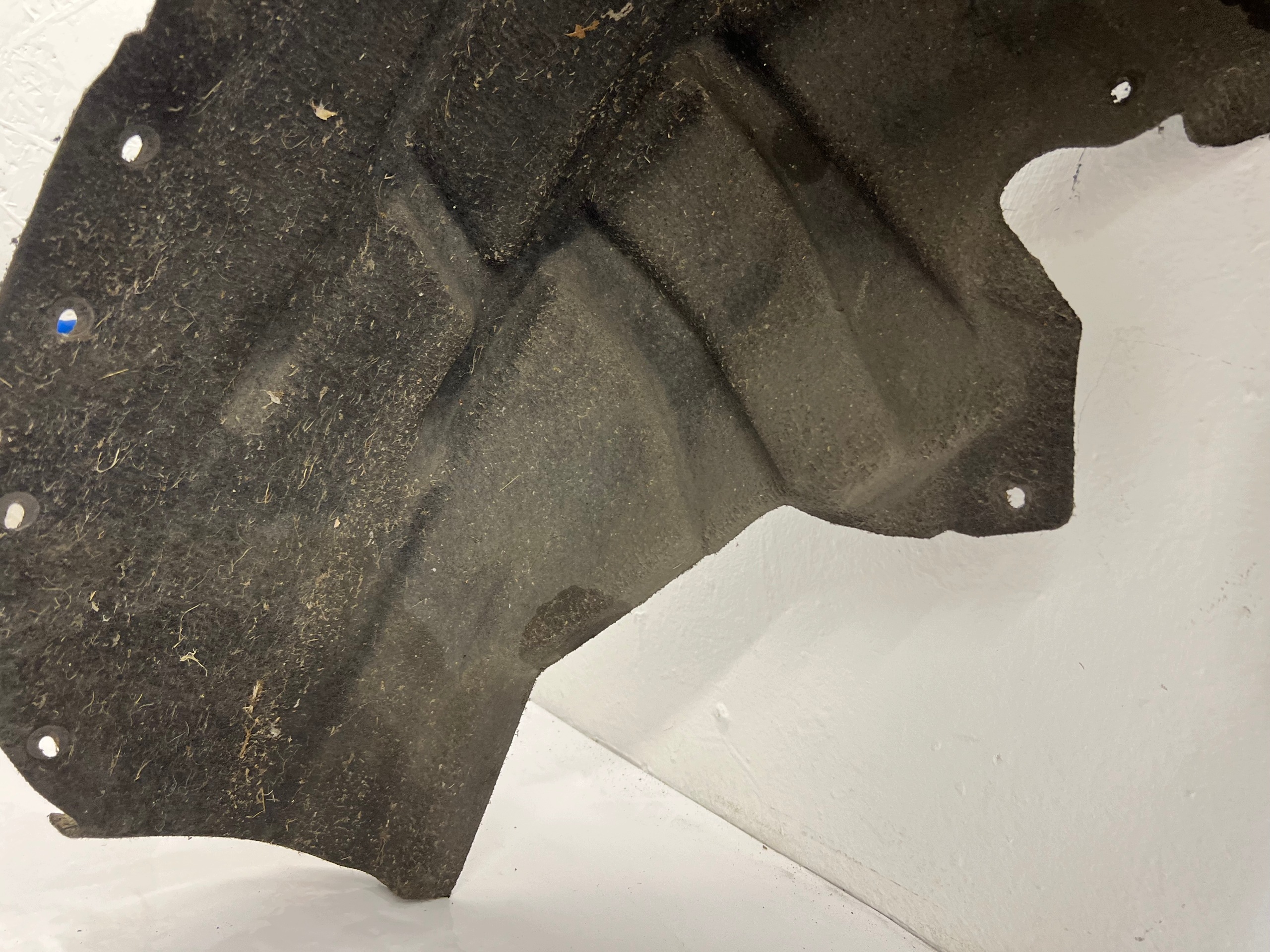 mudguard left rear part VOLVO V60 S60 II KOMBI