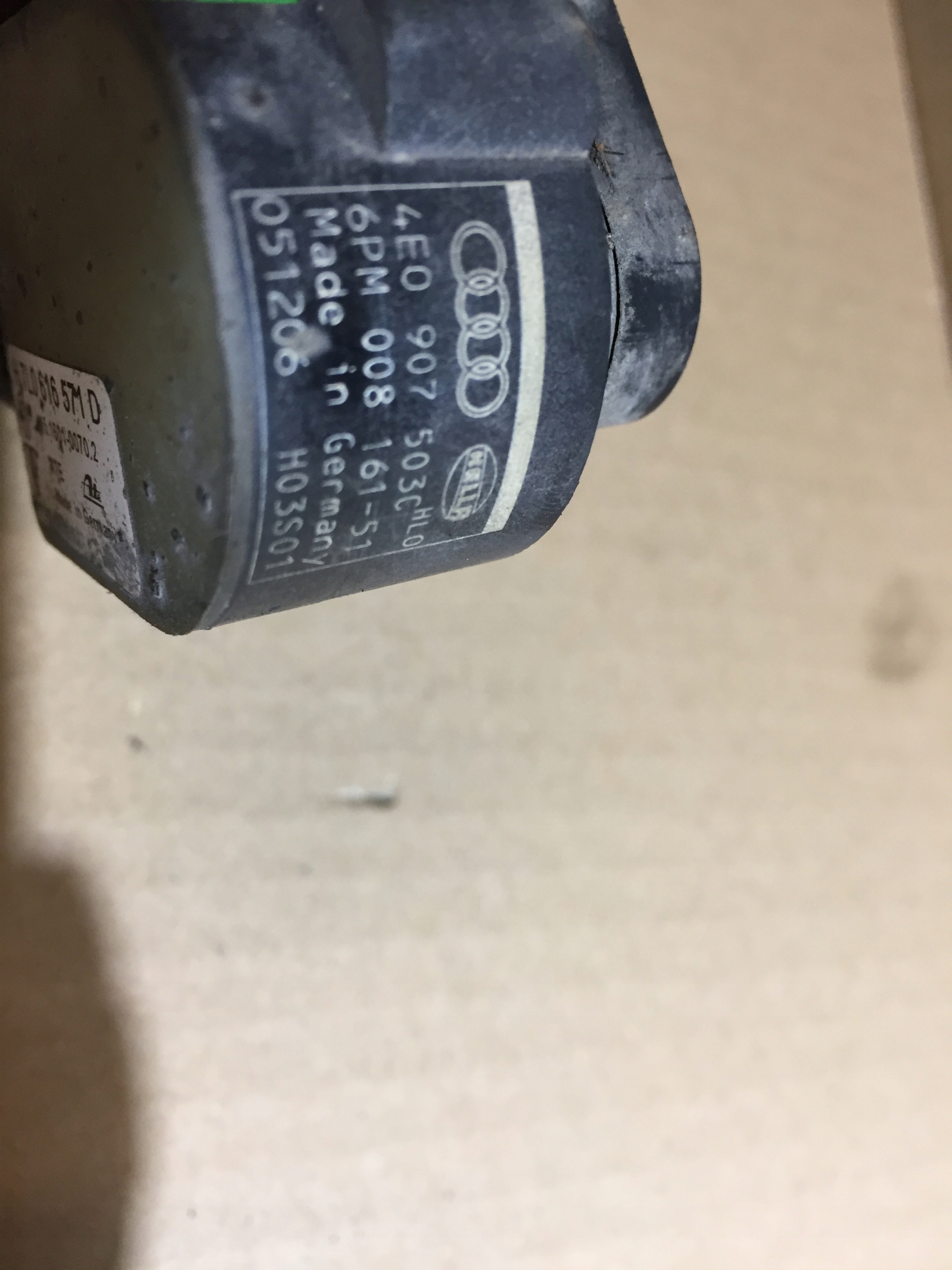 AUDI Q7 4L Sensor POZIOMOWANIA Leuchten 7L0616571D