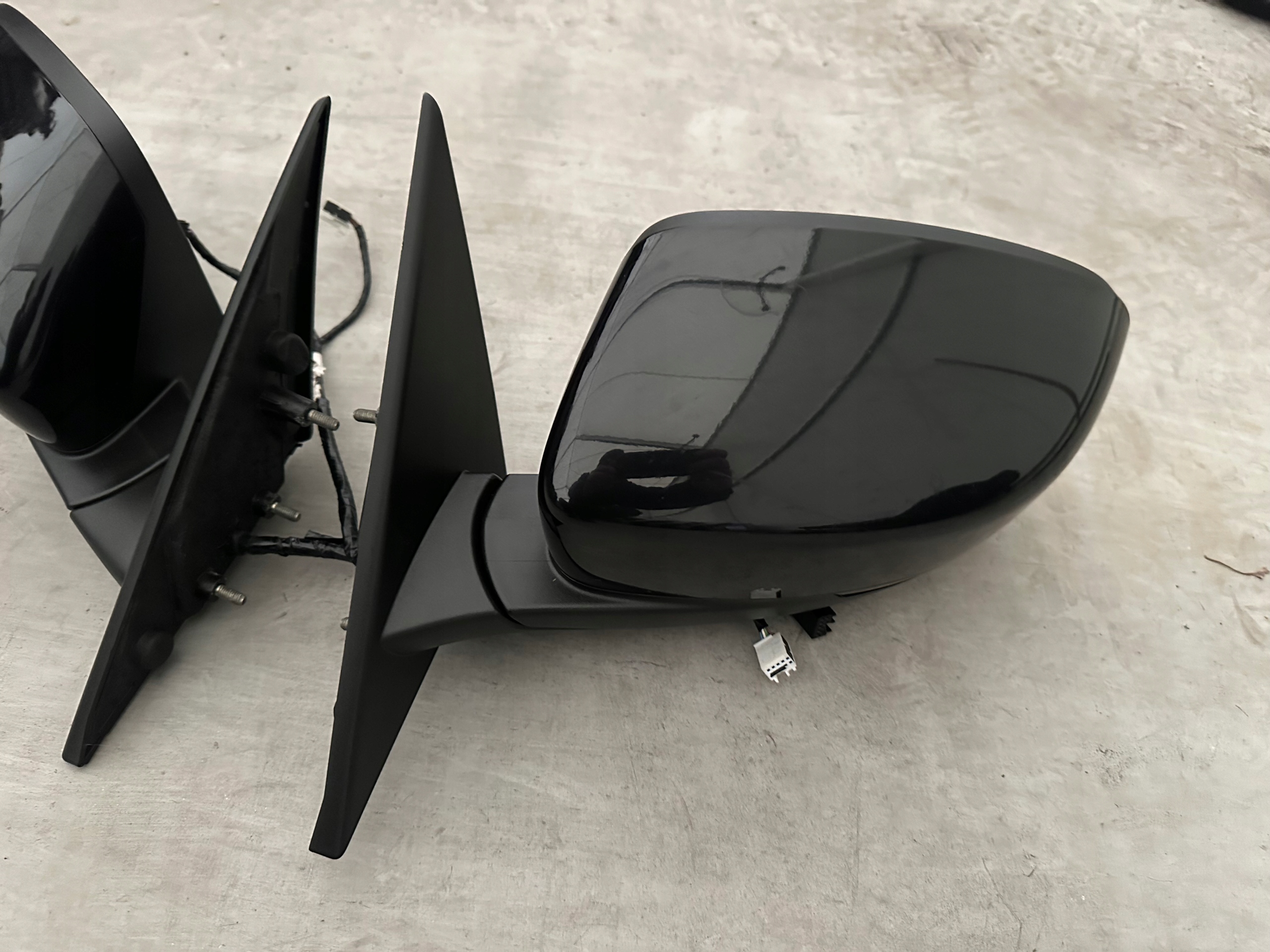 MASERATI LEVANTE mirror right 19 PIN