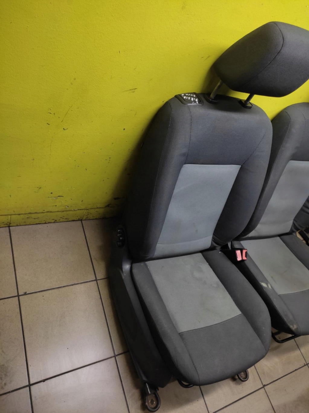 FORD FIESTA MK7 seats front