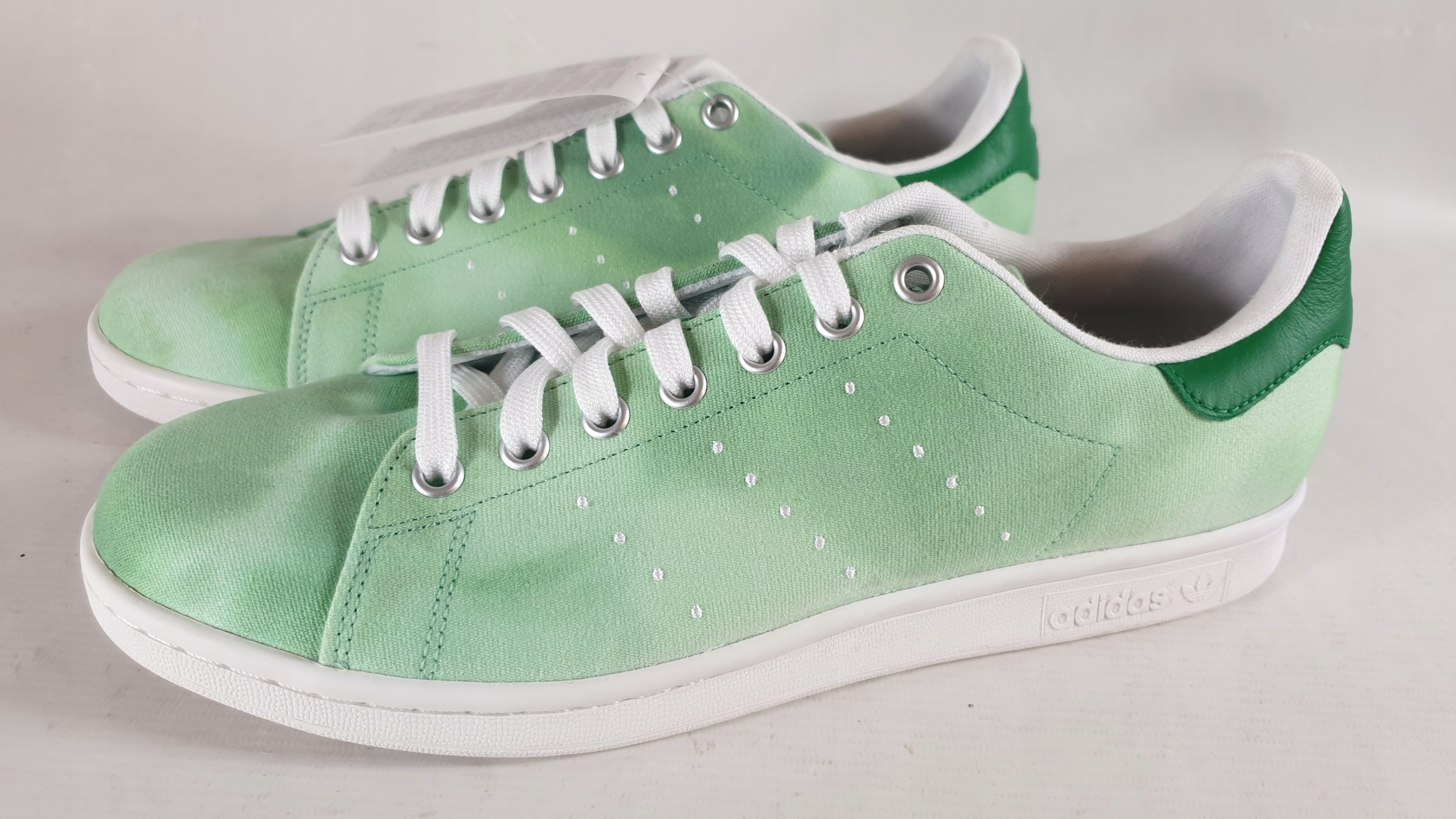 adidas PHARRELL AC7043 adidasy męskie roz 43 1/3 Rozmiar 43 1/3