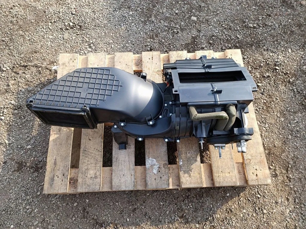 KKM5052 - Обігрівач повітродувки Ford Mustang 2005-2009