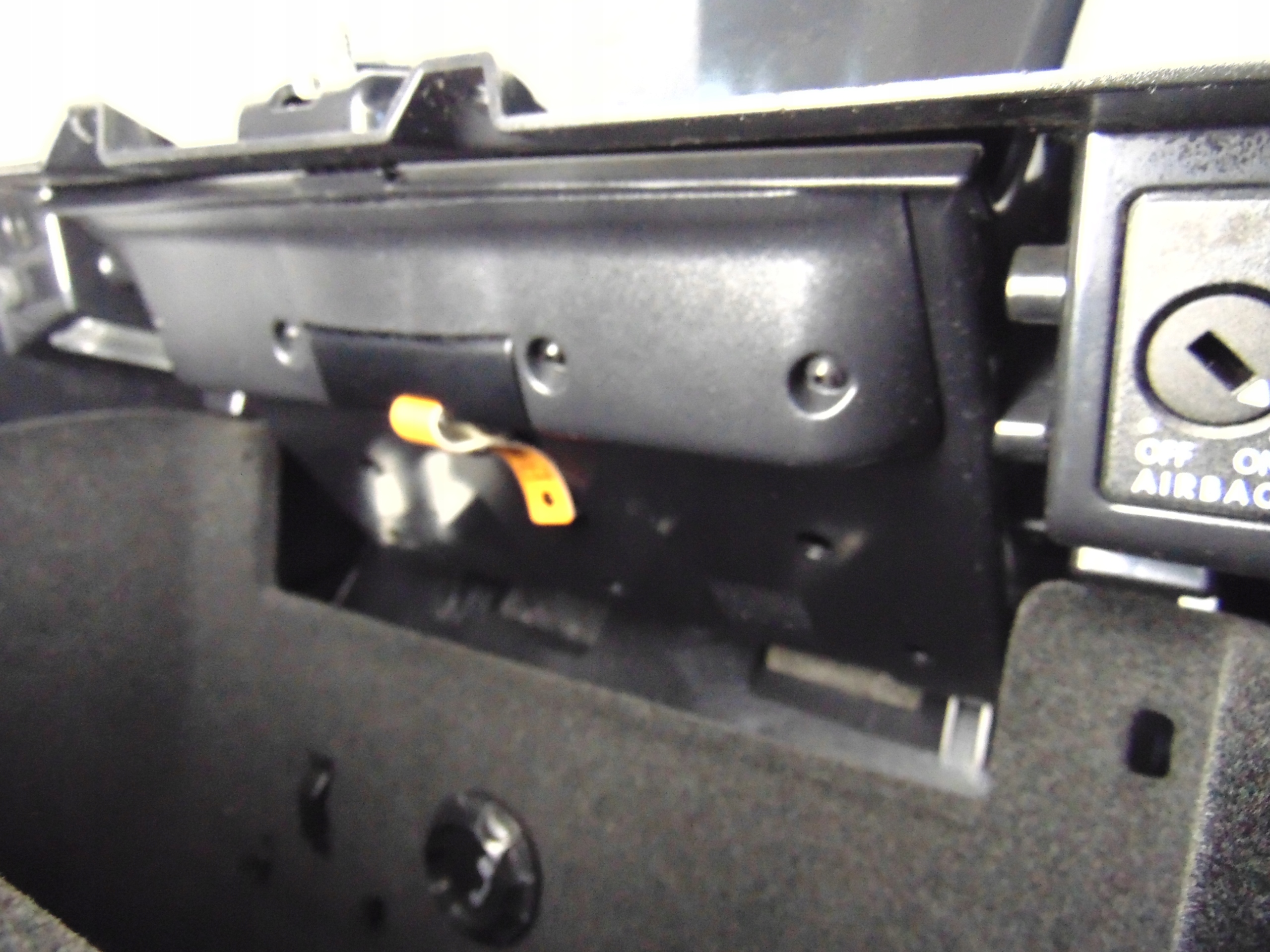 бардачок консоли пассажира vw PASSAT B7 европа