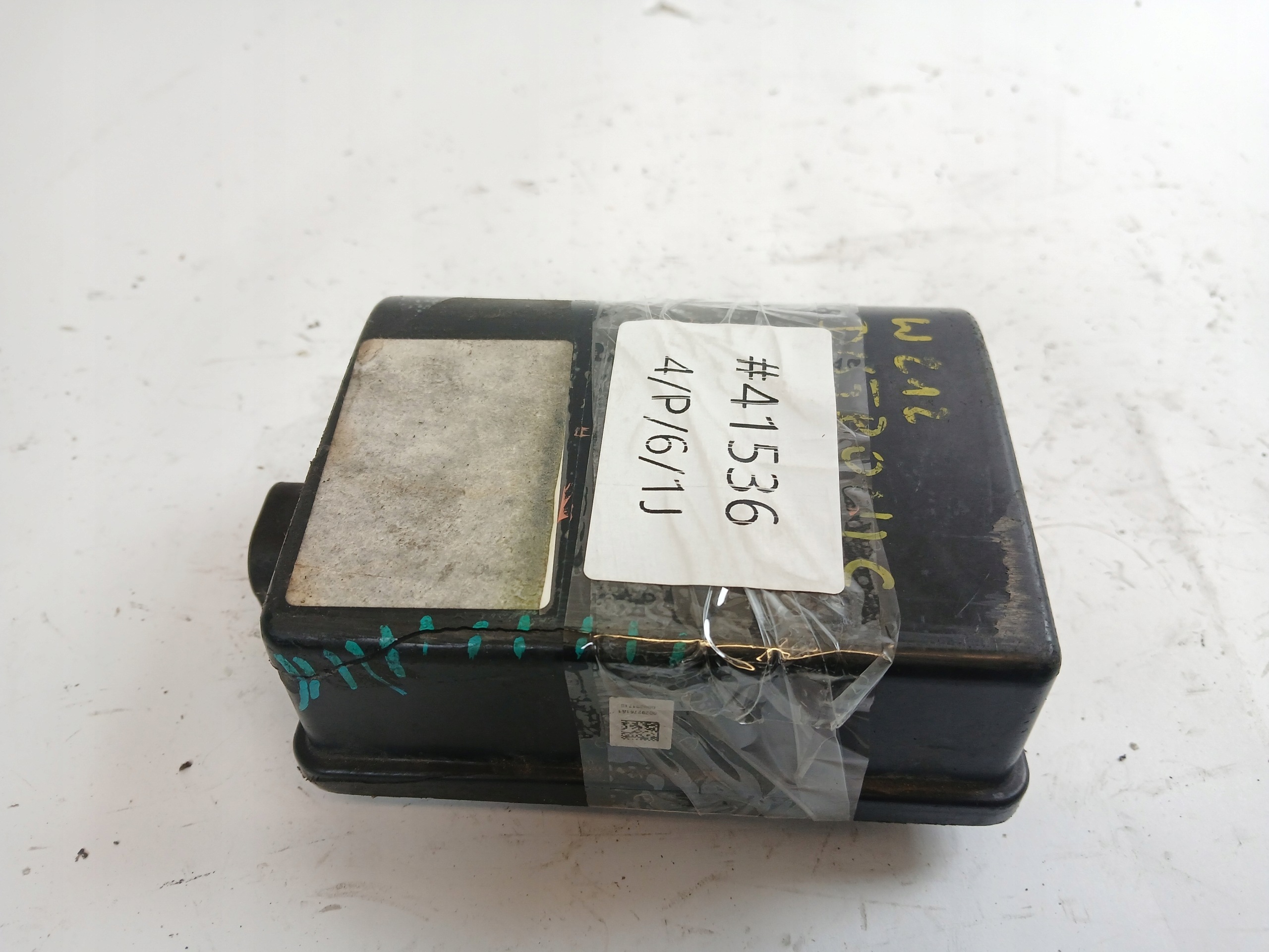 MERCEDES W212 RADAR sensor DISTRONIC 202YK0724679