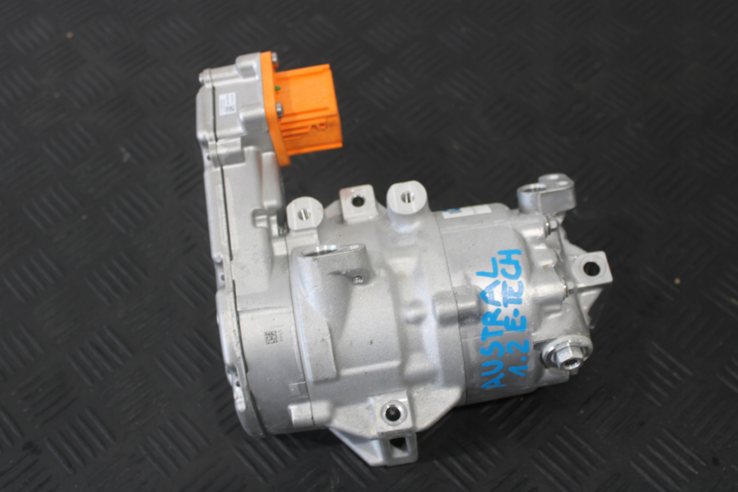 KLIMAKOMPRESSOR KLIMAANLAGE RENAULT AUSTRAL 926009057R