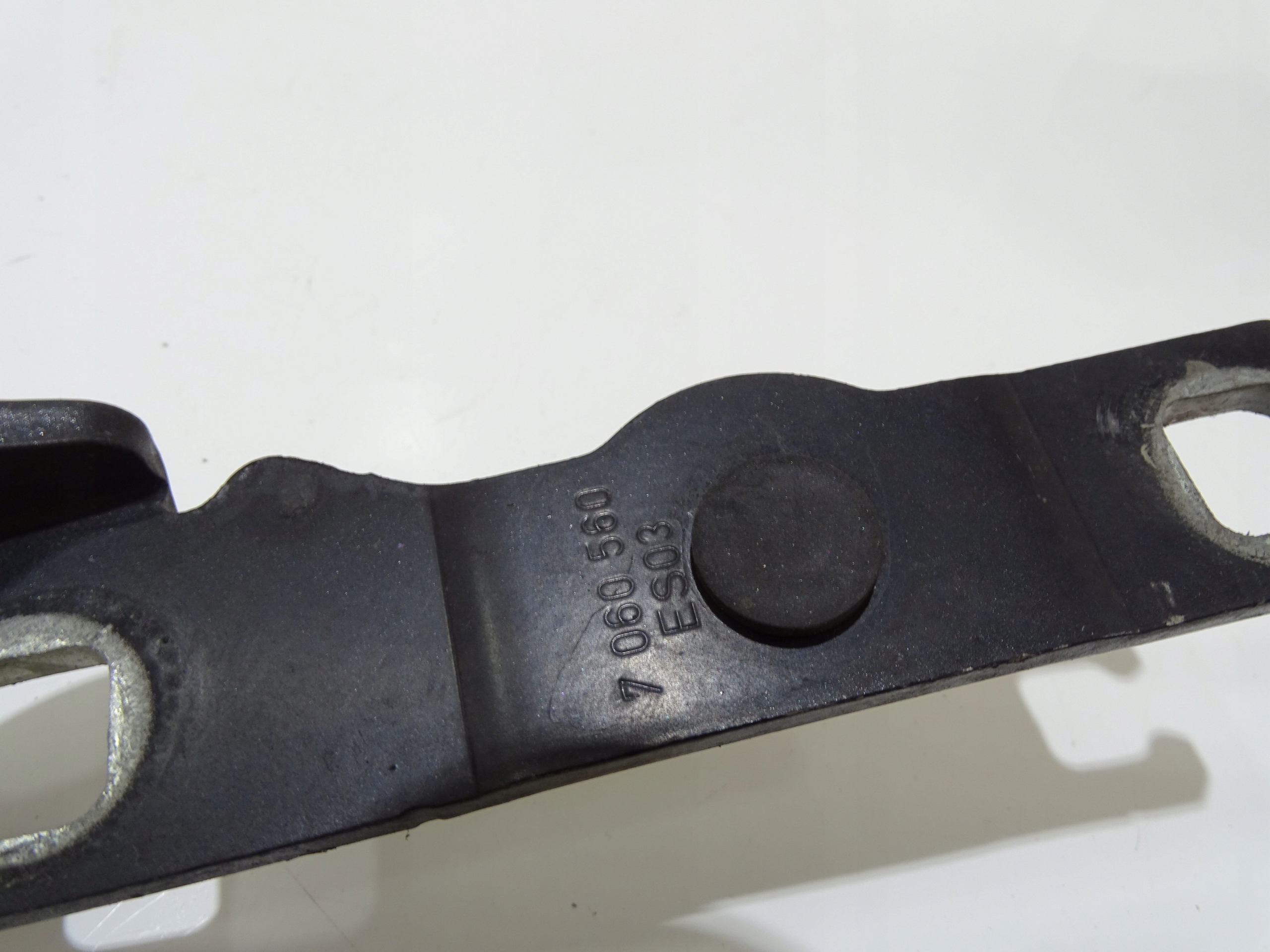 hinge bonnets right front BMW E88 OE 7060560 475