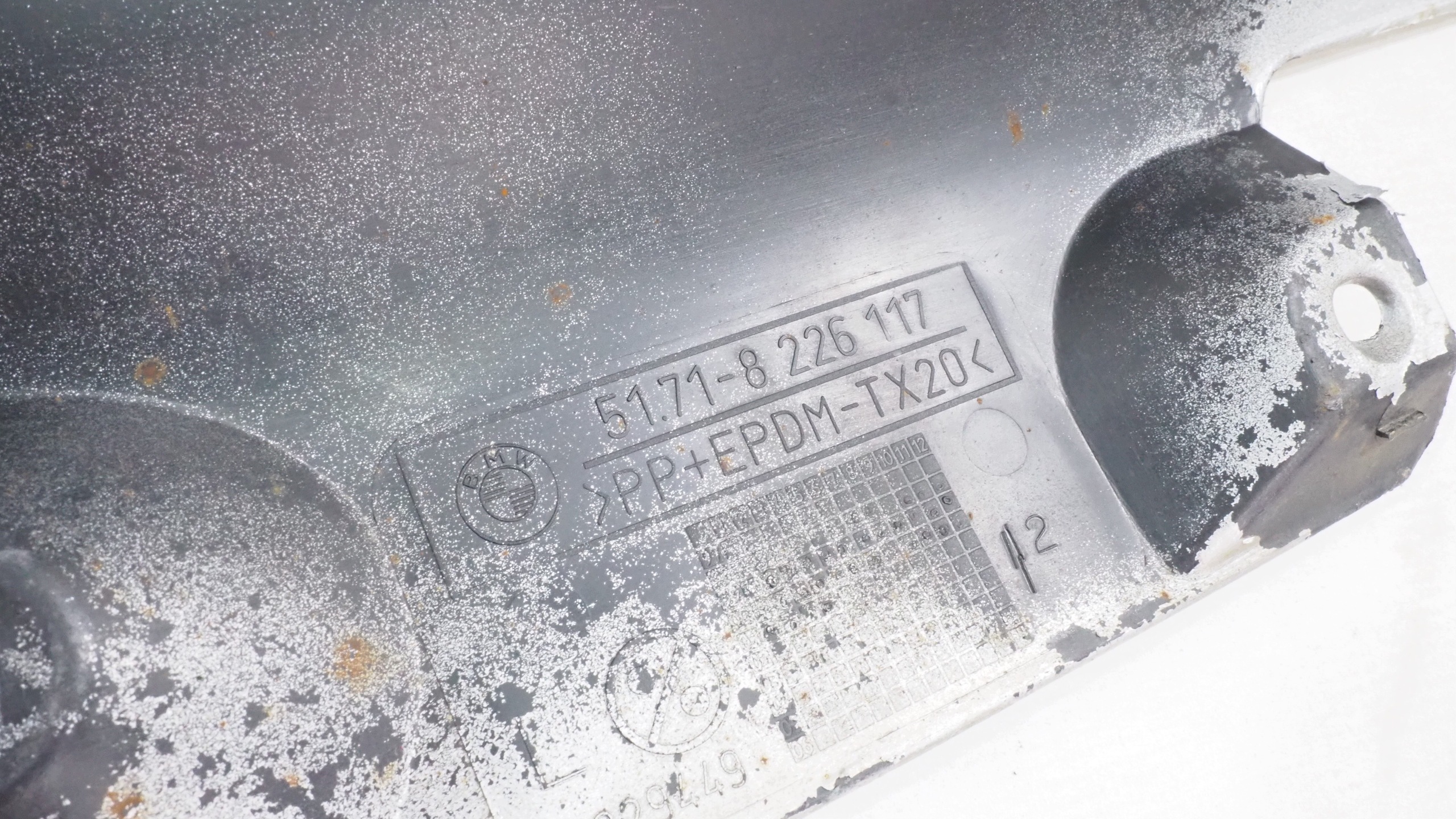 BMW 3 E46 moulding threshold left 8226117