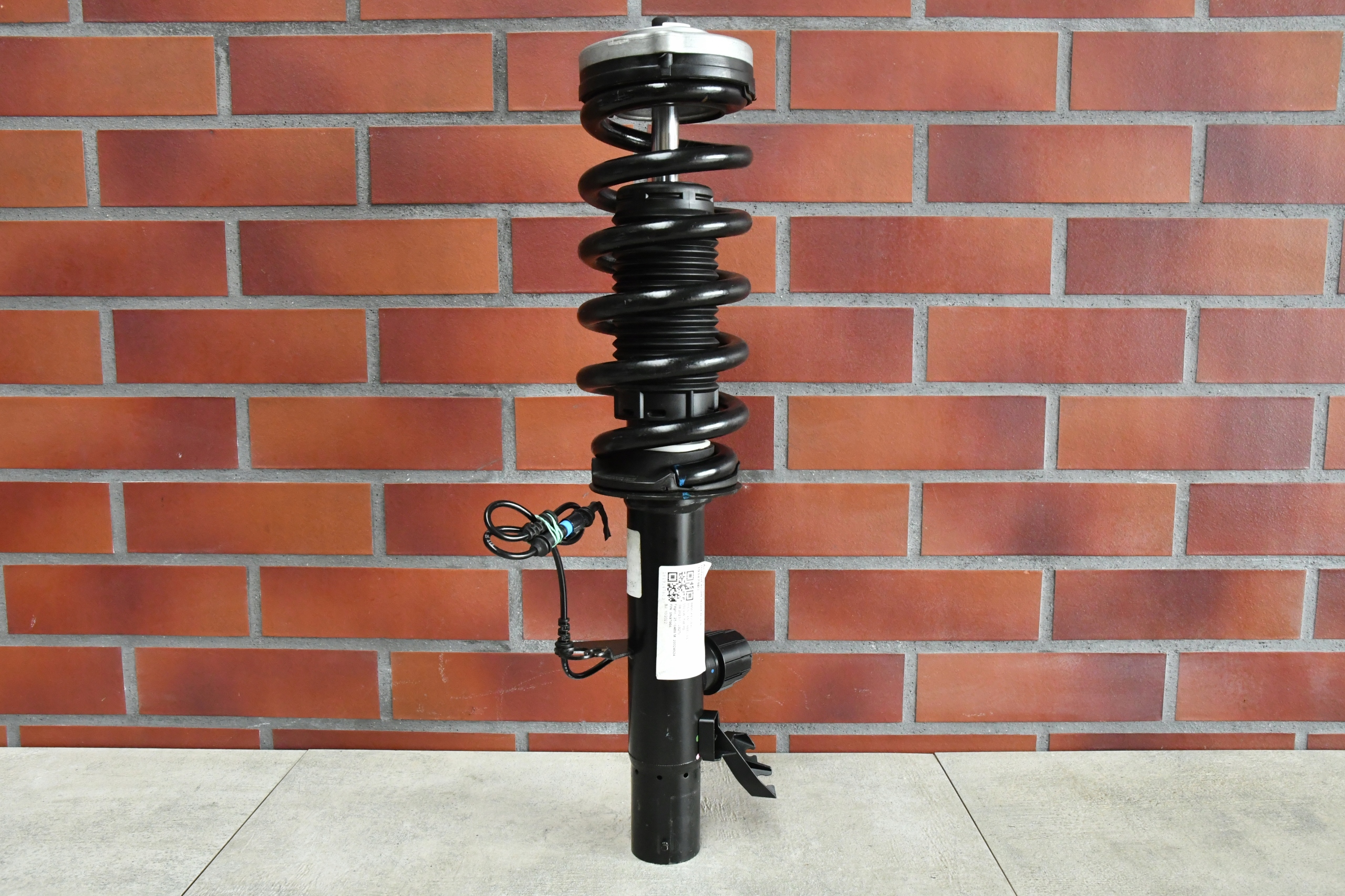 shock absorber left front front BMW XM G09 5A3AE91 267km