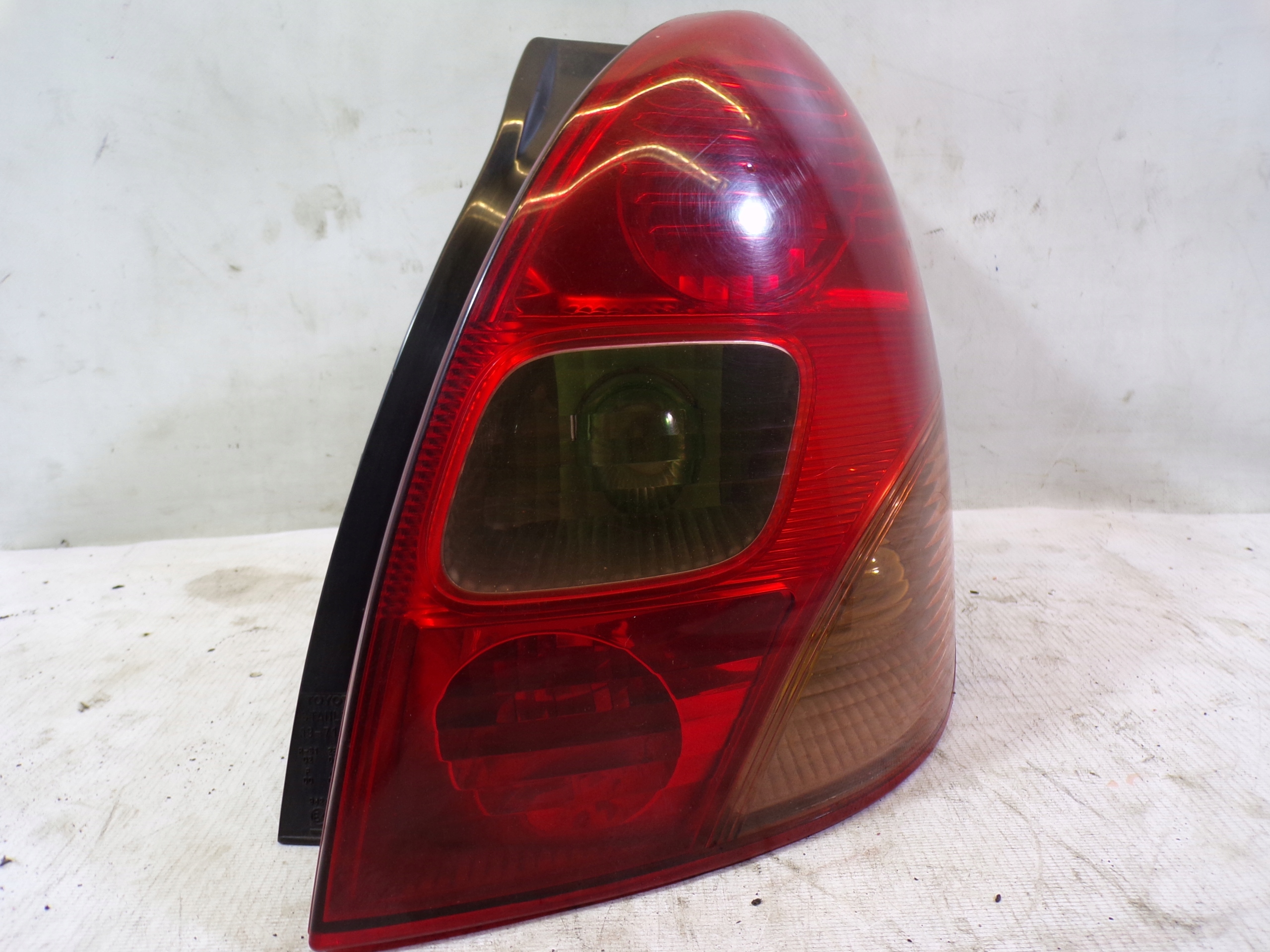 light rear rear part right TOYOTA COROLLA VERSO 1 and (K)