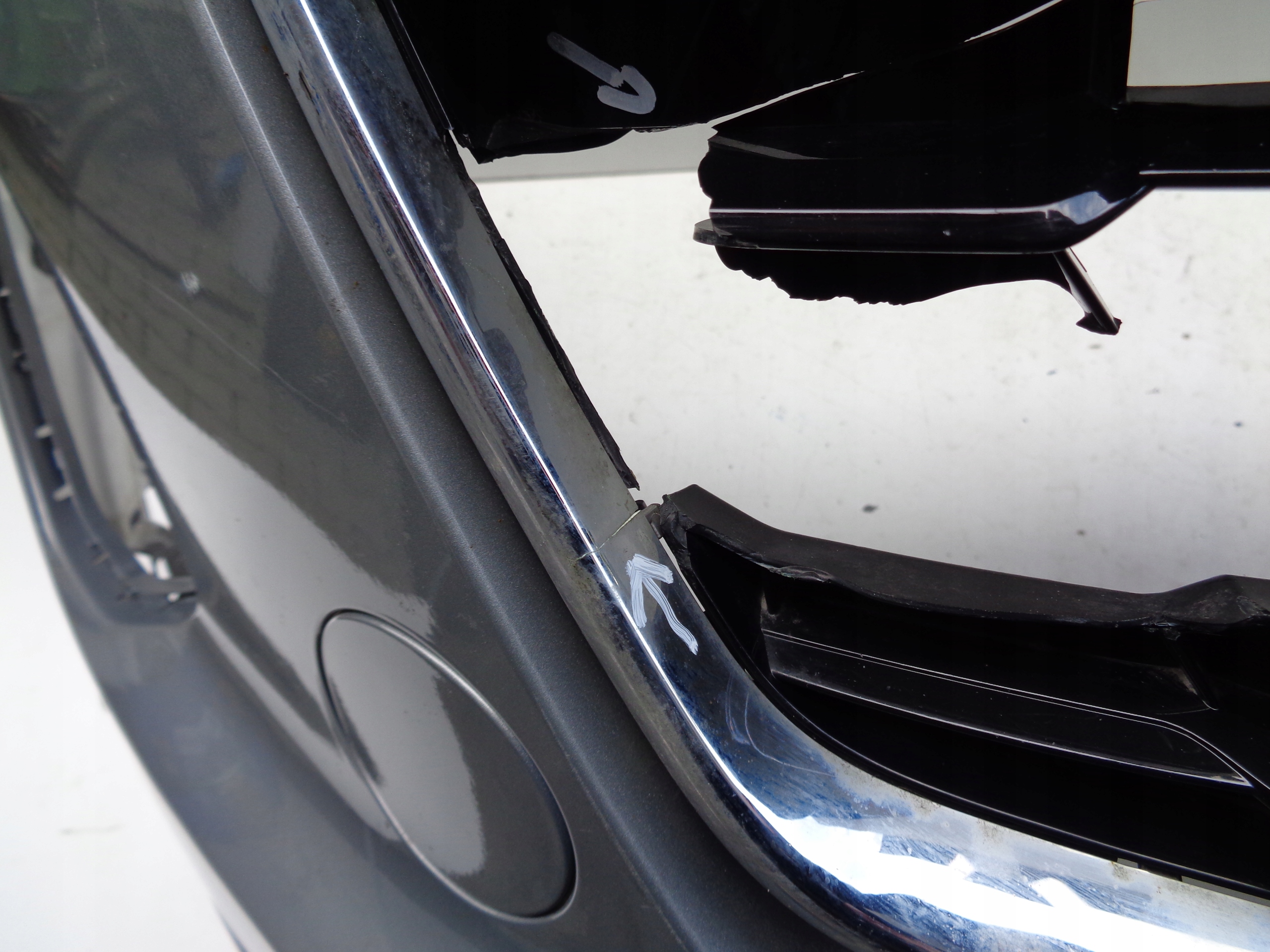 Frontstoßstange FORD PUMA 19- NR 51605