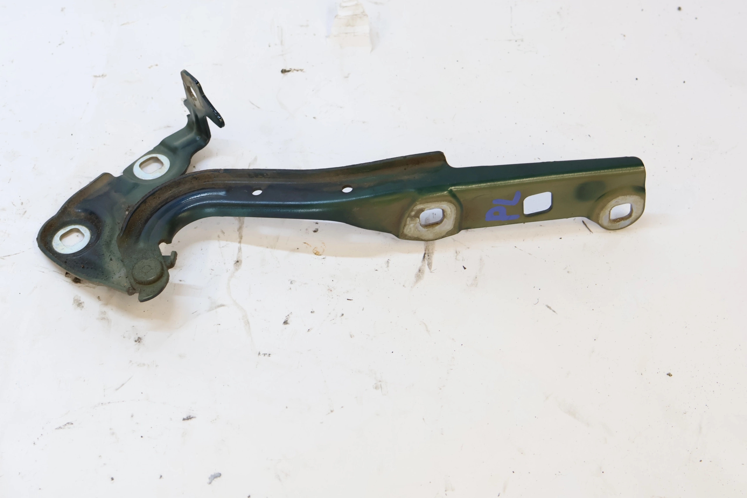 Opel Astra K zawias maski lewy 39032149