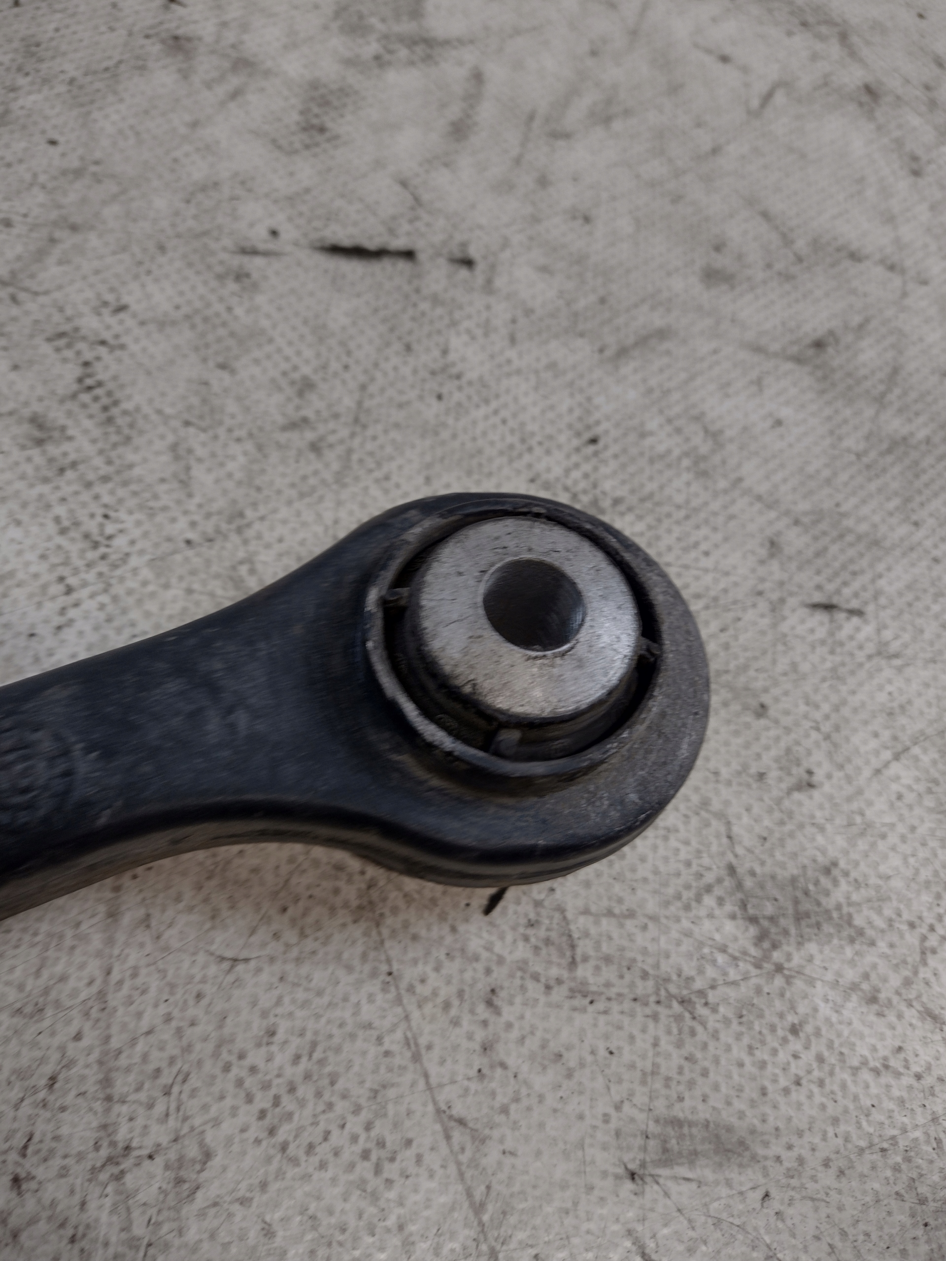 Querlenker heck Mercedes W211 1,8K OE R2303521805