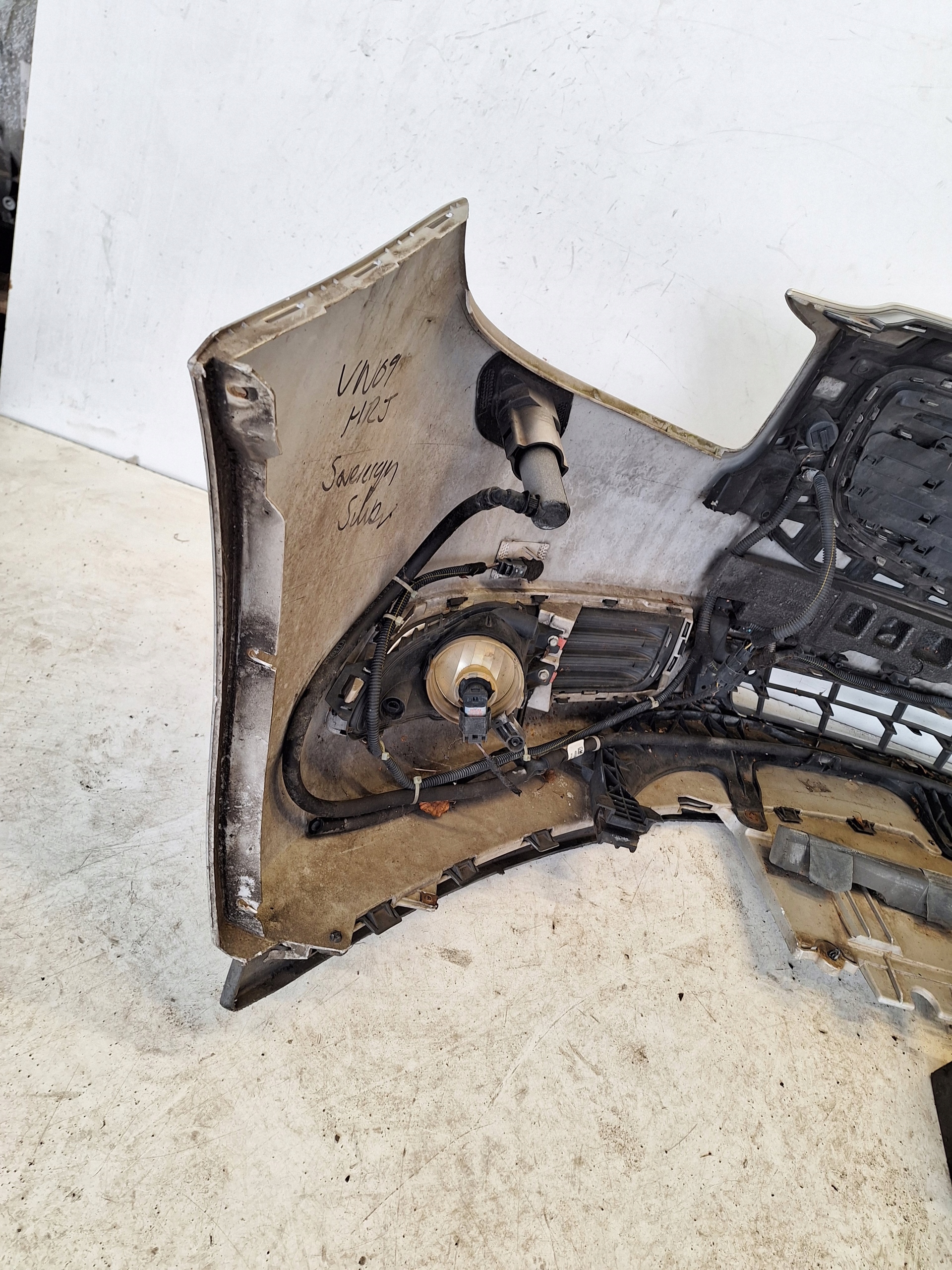 OPEL INSIGNIA A 08-13 bumper XENON + PDC