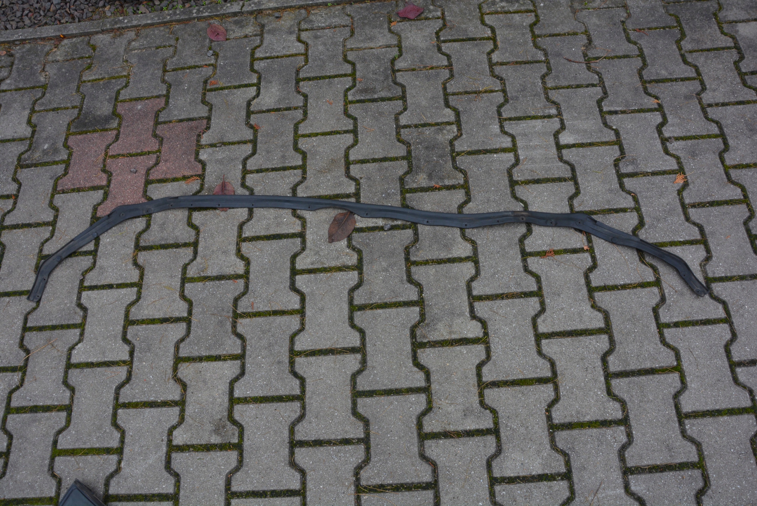 USZCZELKA MASKI MAZDA 6 III GJ