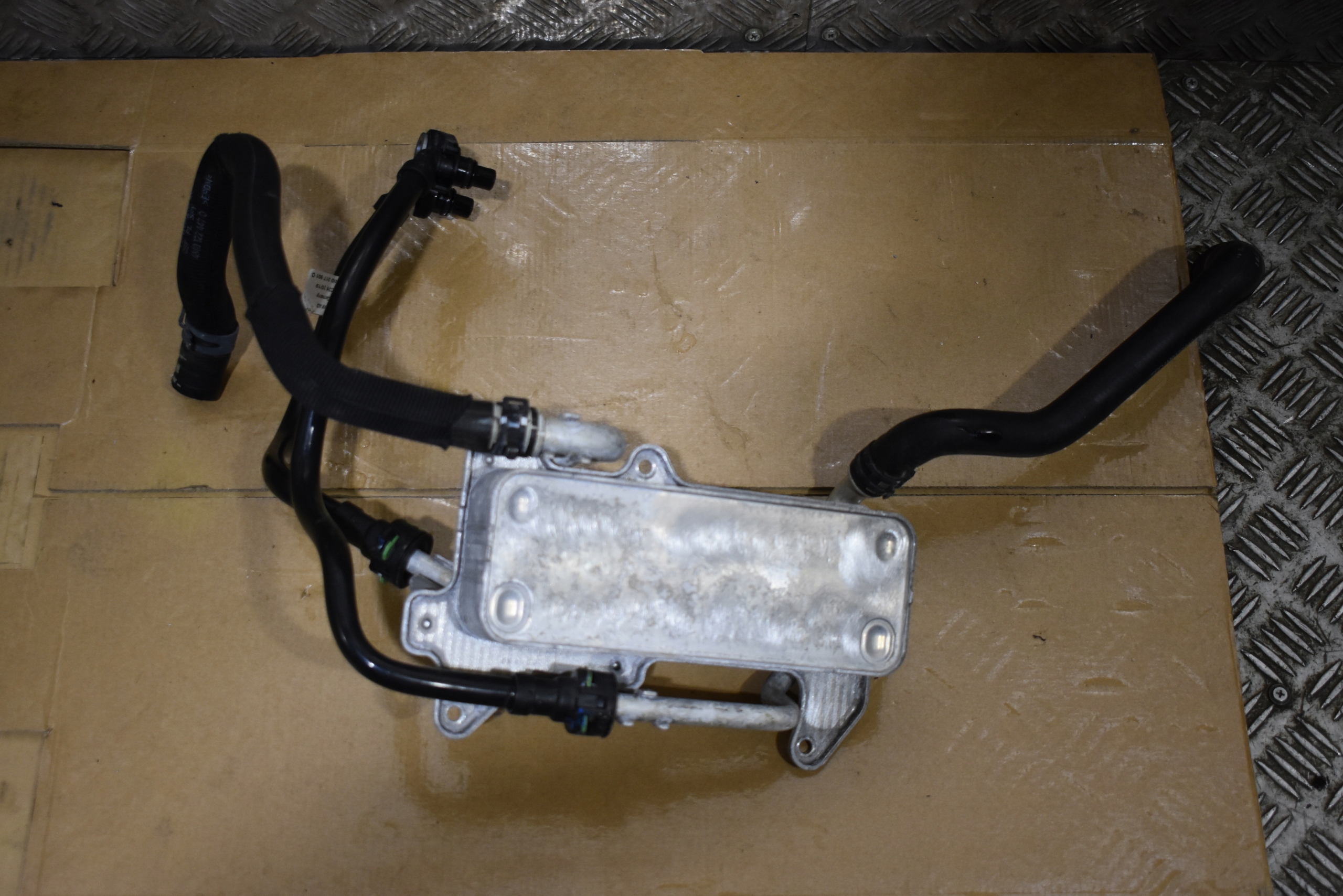 radiatore olio PORSCHE CAYENNE 9Y AUDI Q7 Q8 1