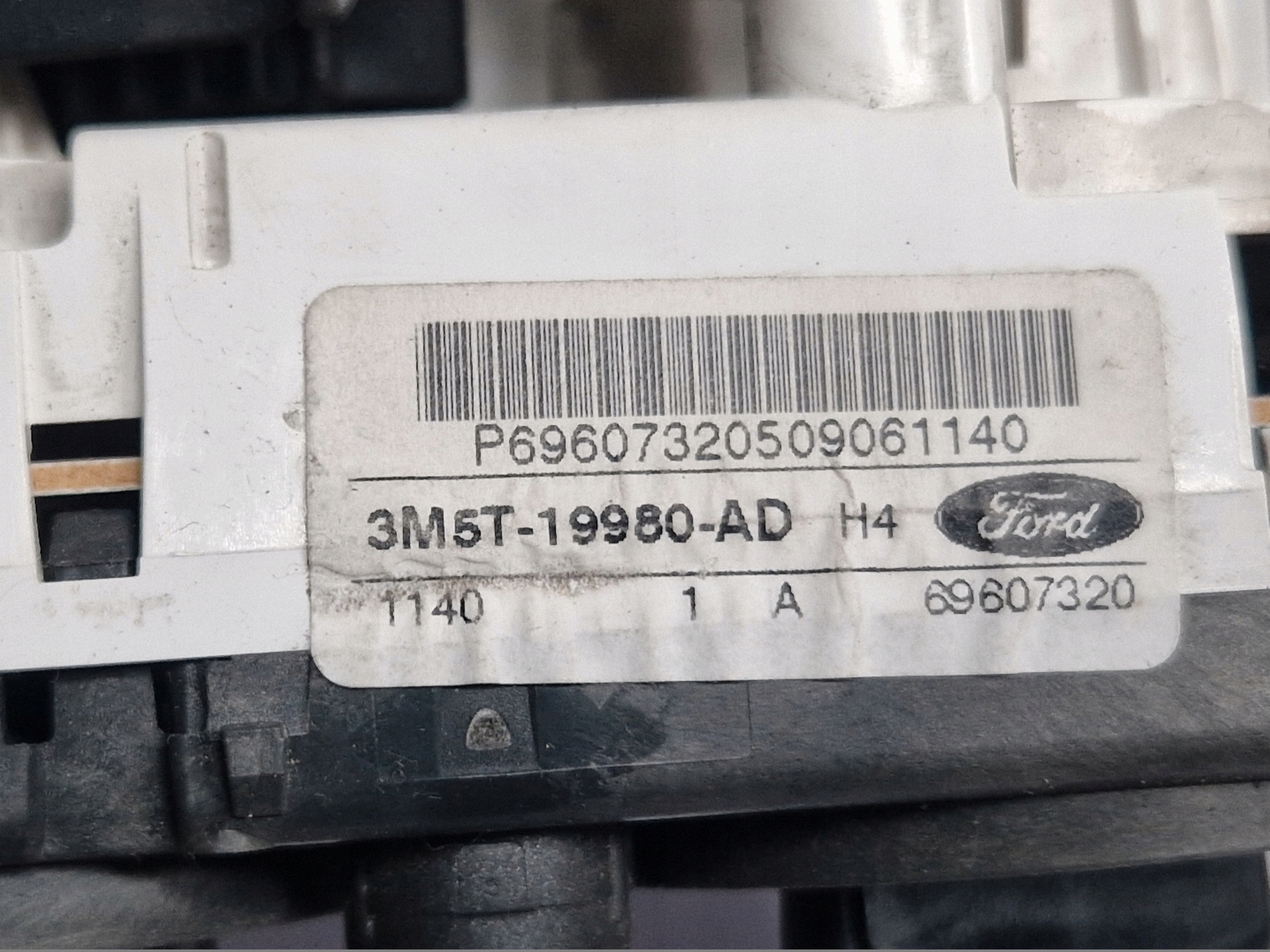 FORD FOCUS MK2 C-MAX MK1 PANEL rešetka ventilacije prekidača klimatizacije 3M5T19980AD