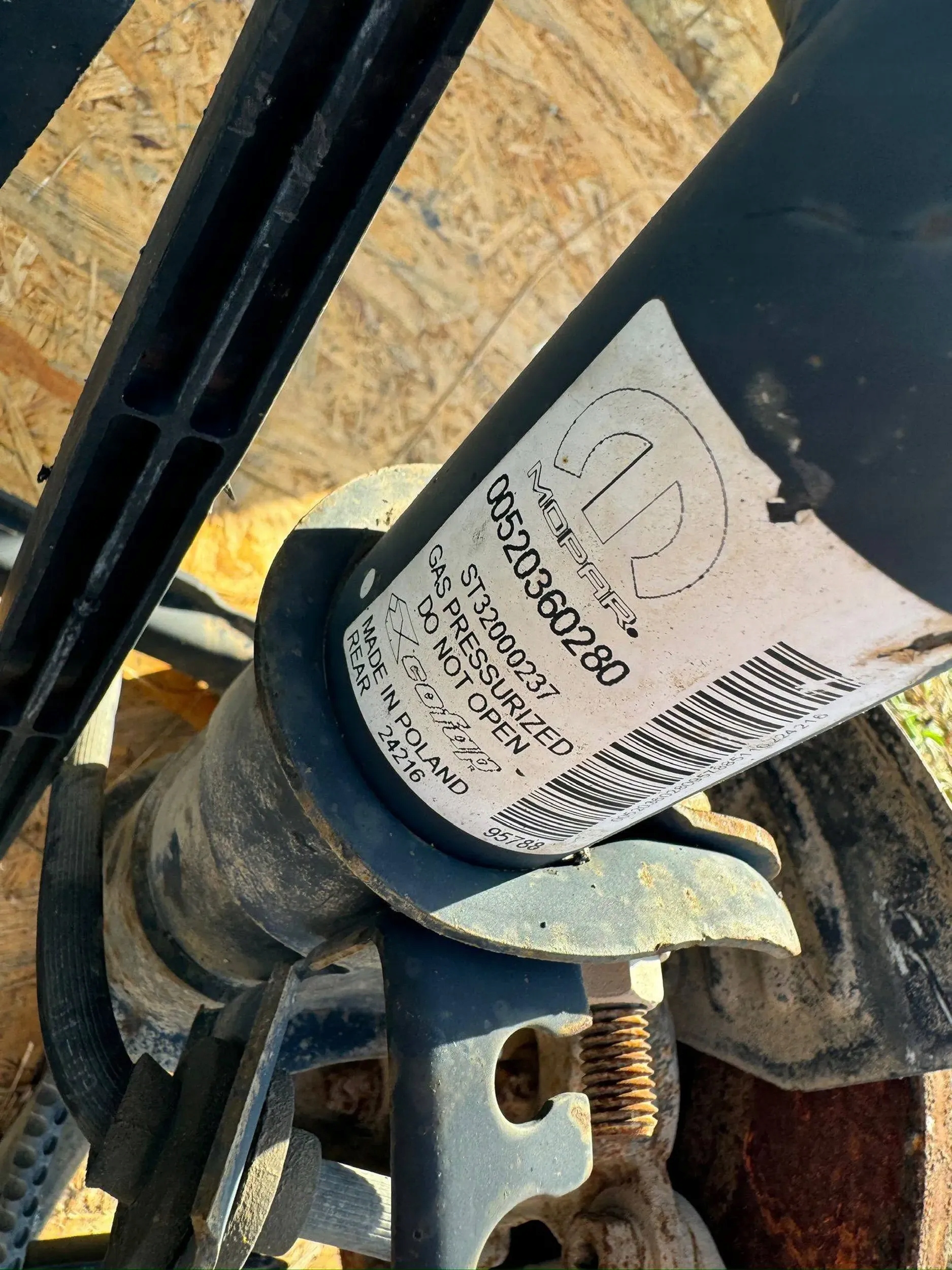 Fiat 500X 2016 Belki tylne Numer katalogowy oryginału 00520360200